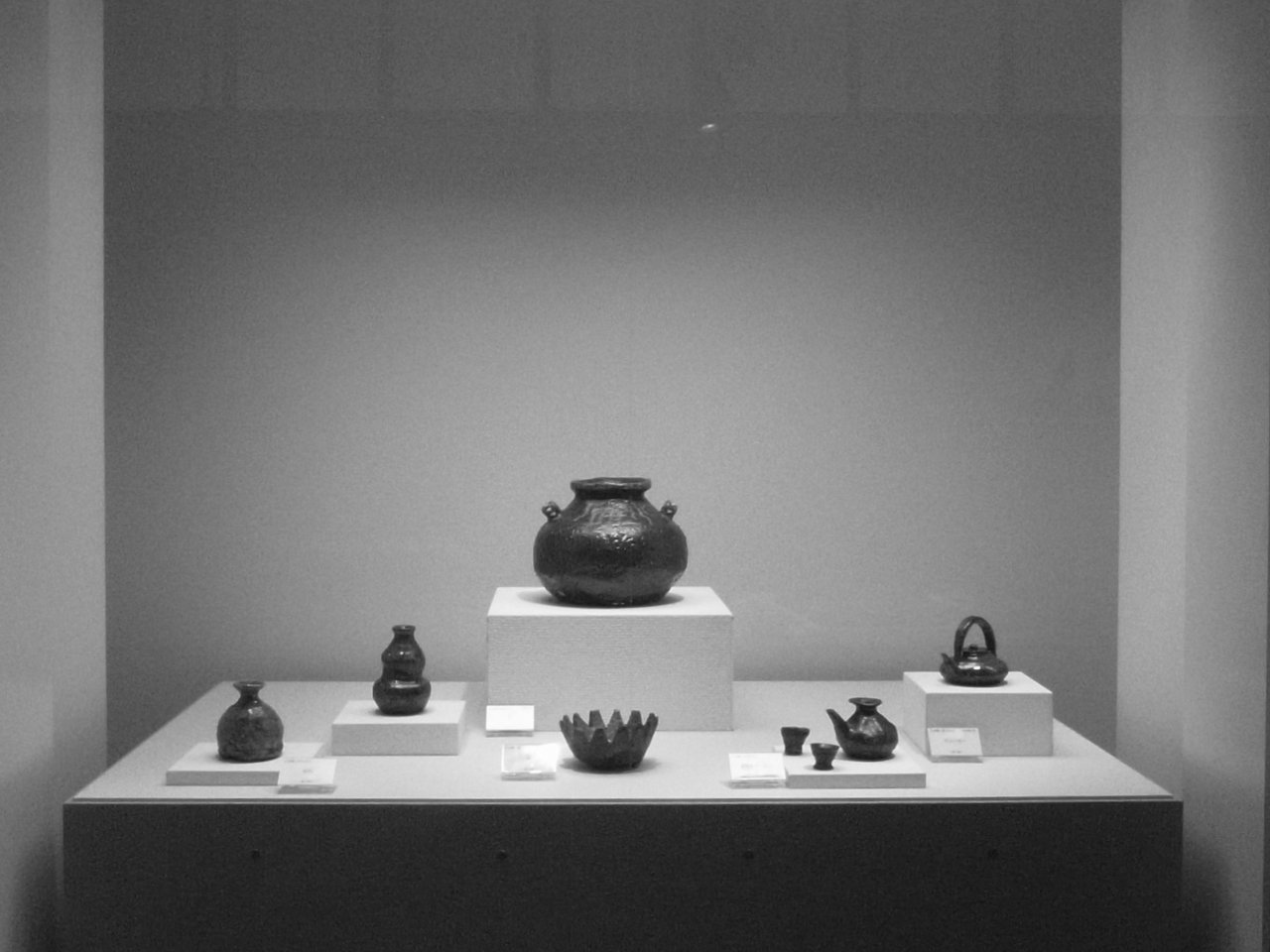 企画展 國吉清尚｜tres monos solitarios