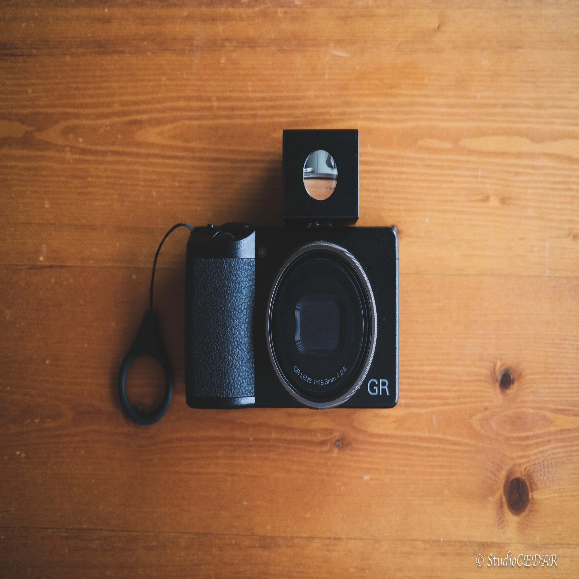 RICOH GR3にウエストレベルファインダーつけてみた｜すぎっち