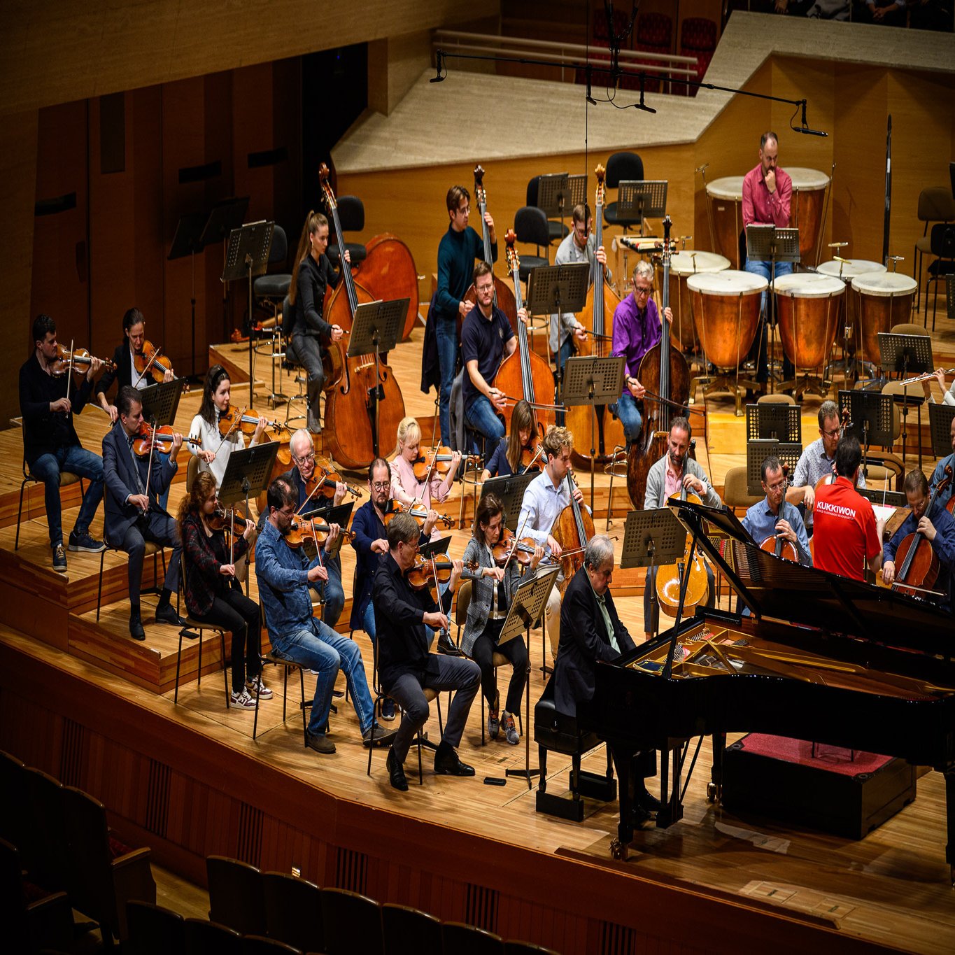 ウィーン・フィルが世代を超えてつなぎ続ける、その思いとは ～ベルンハルト・直樹・ヘーデンボルクさんとララ・クストリヒさんに聞く～｜SUNTORY  HALLのHibiki, image size:2000x1333