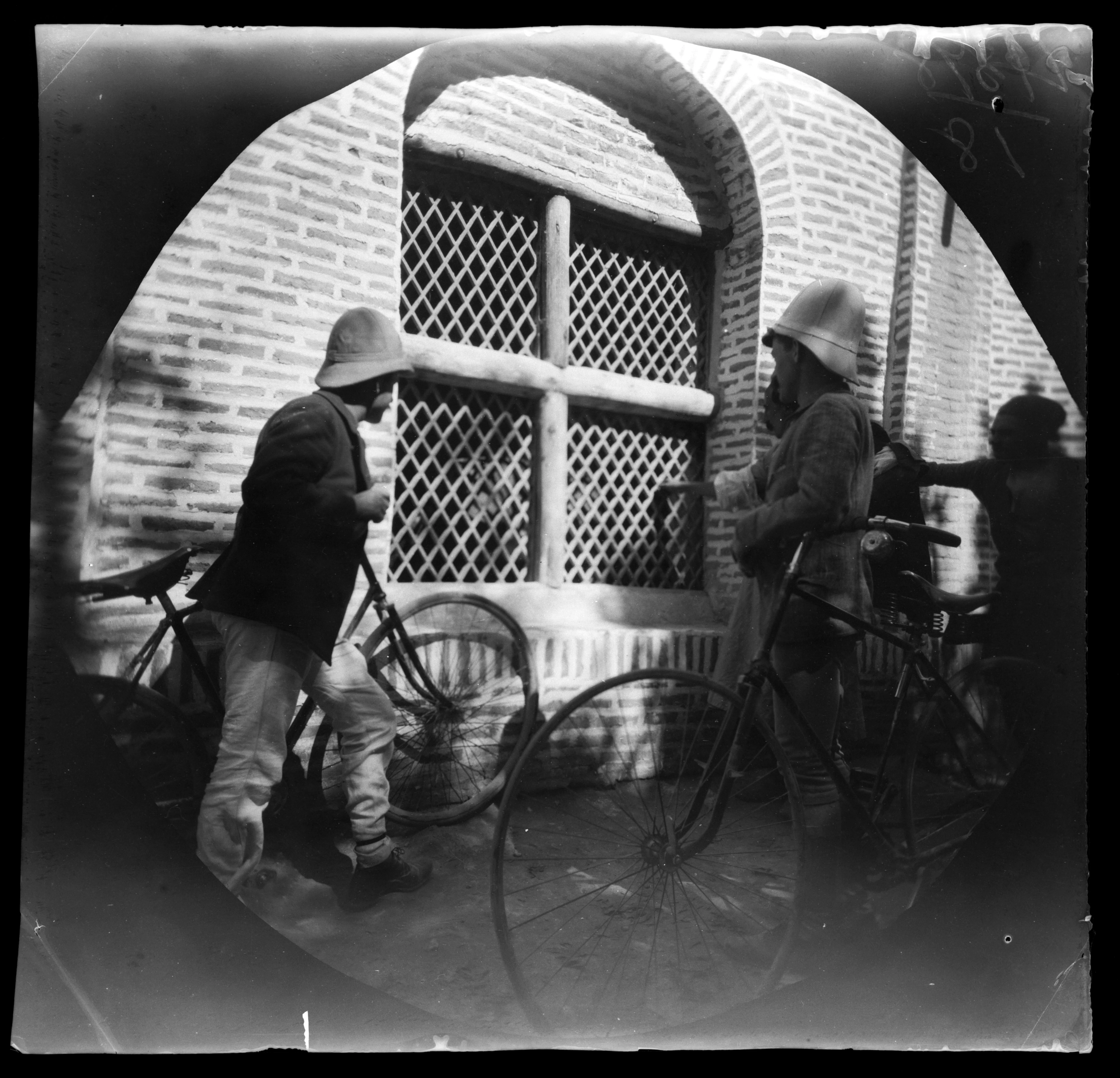 アジア横断自転車旅行』補遺：残された写真の語るもの｜影踏丸