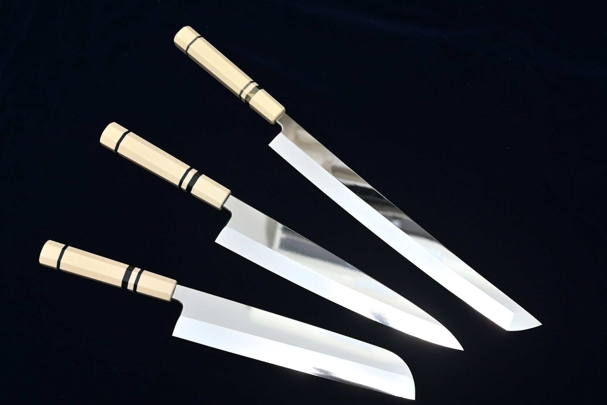 模擬刀 居合道、コスプレ等に 楽天市場】居合刀 秀吉愛刀随一 藤四郎吉光 一期一振 模擬刀