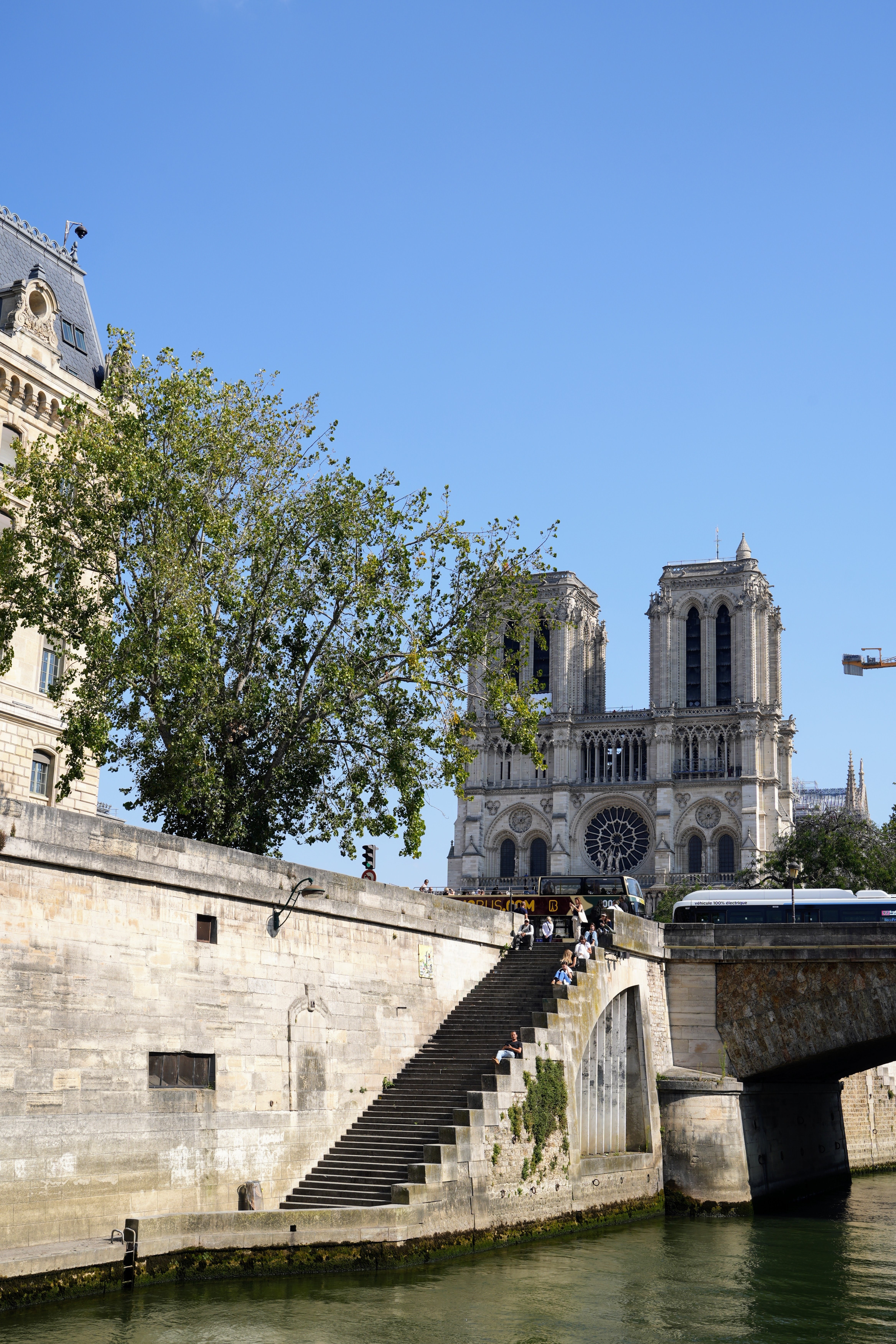 フランス】 Bateaux Parisiens - River Seine Cruise - セーヌ川
