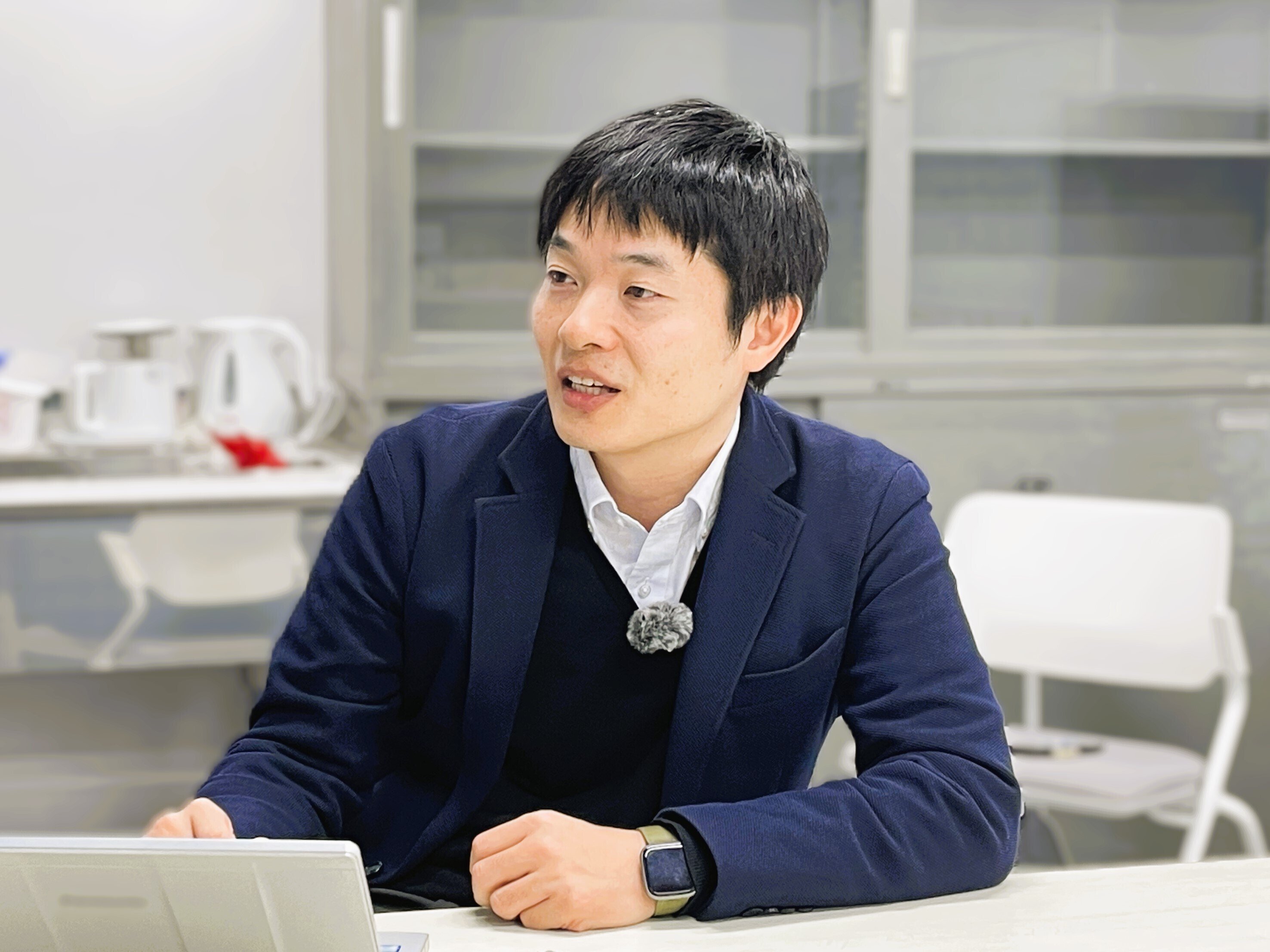 回転×AIでピンボケを消す？新しいX線顕微鏡技術の誕生｜名古屋大学学術