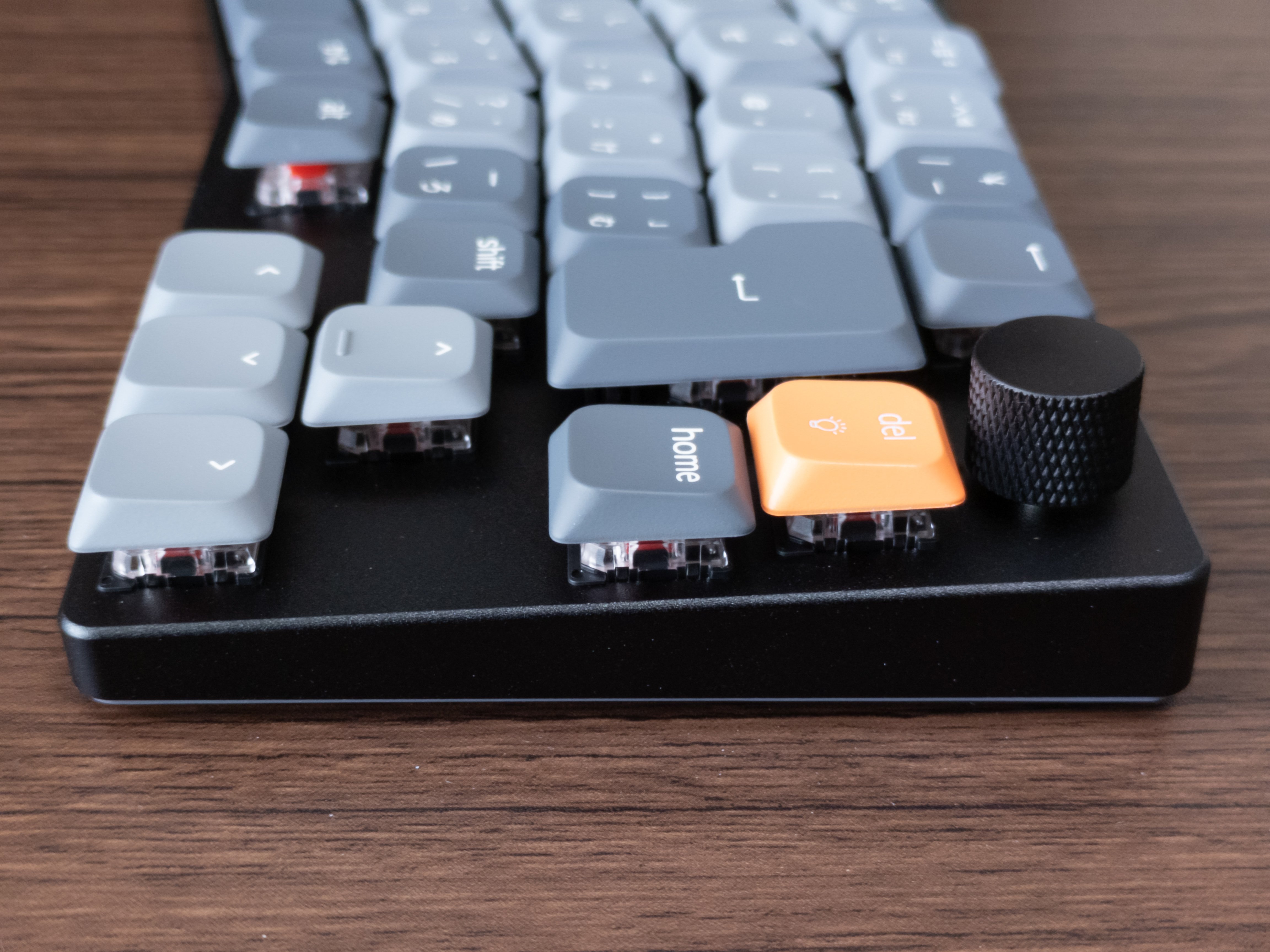 Keychron K11 Max 茶軸　ホワイトバックライトモデル Keychron K11 Max QMK/VIA ワイヤレス カスタム・メカニカル