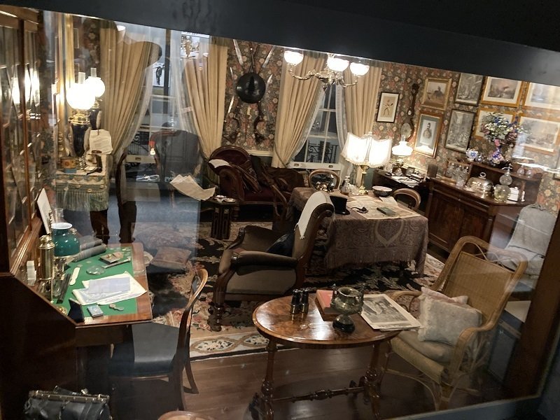 7：ロンドンのシャーロック・ホームズ博物館と、スイスの