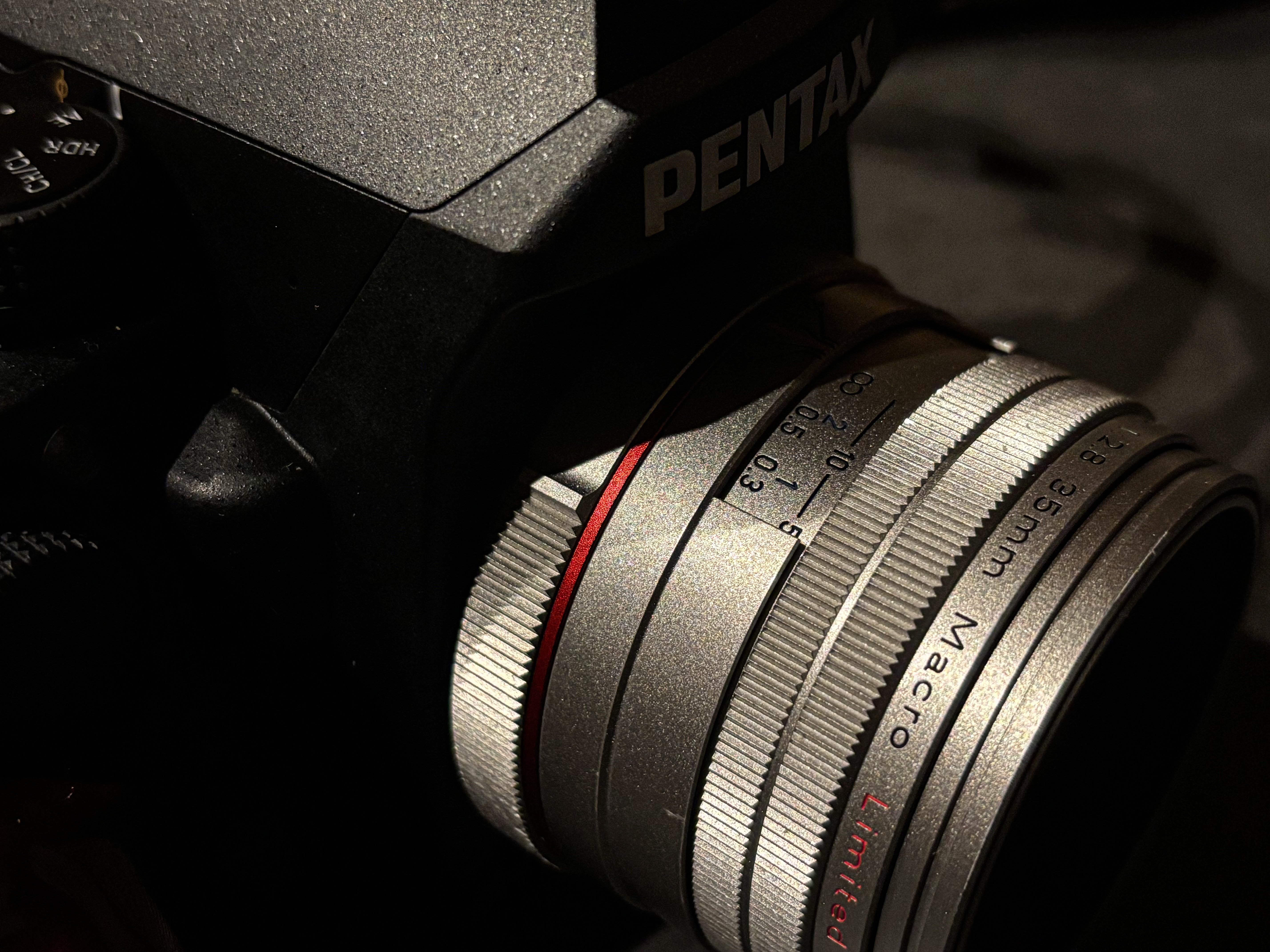 HD PENTAX-DA 35mmF2.8 Macro Limitedという万能選手。｜鶏(とり)