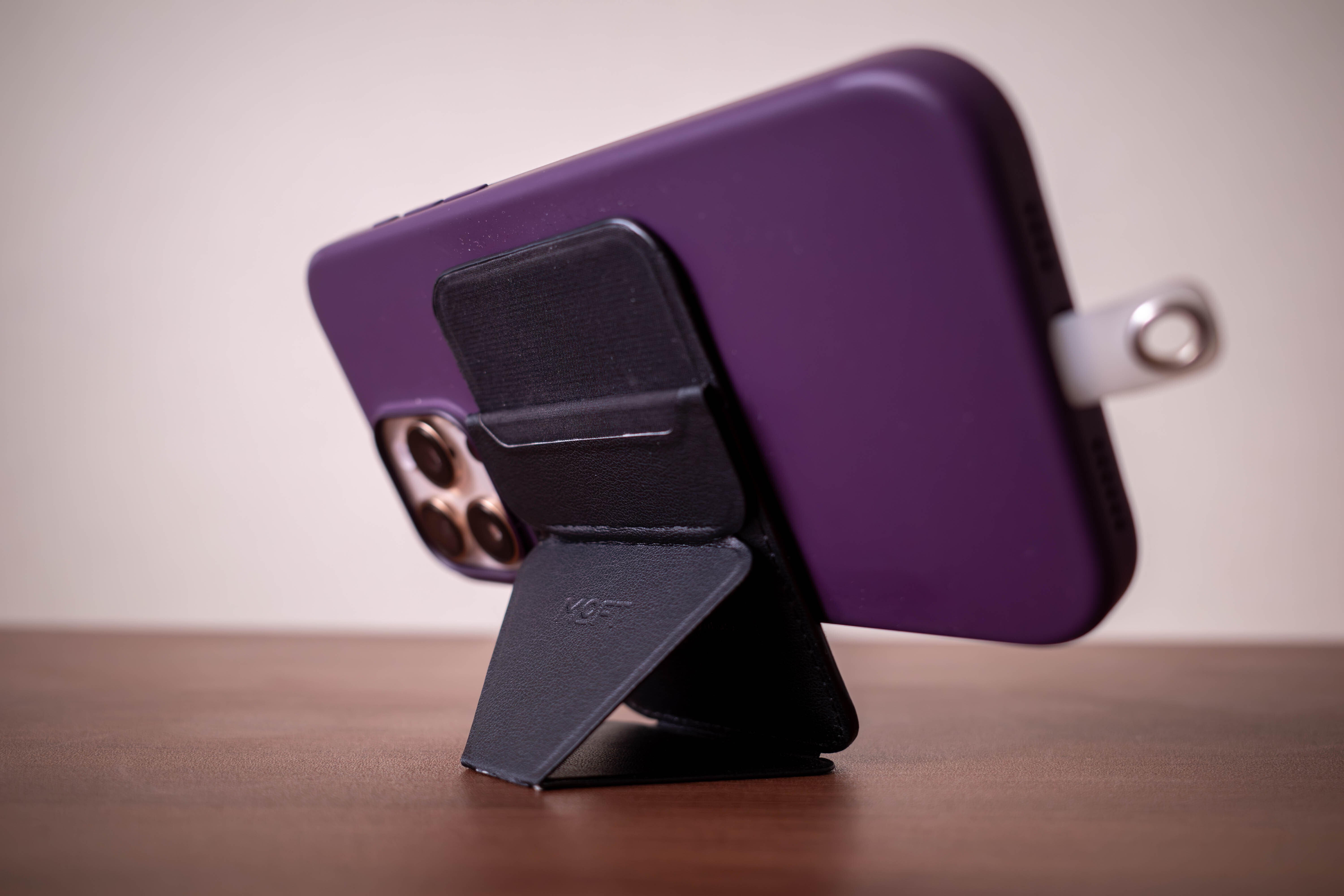 iPhone16Pro Max用に買ったMOFTのスタンドが使いやすかった話｜ぽーる