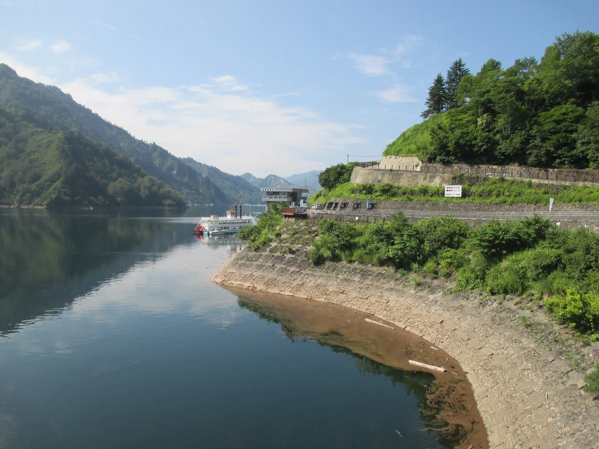 奥只見ダム 新潟県 ダム湖