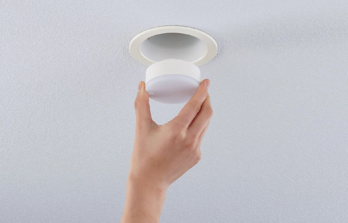 空間ノイズを抑える” ―新照明シリーズ「LEDコンパクトランプ」とは
