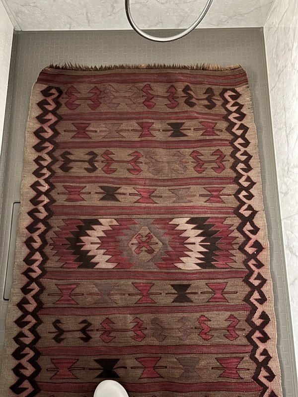 オールドキリムのラグを洗ってみました｜くらし舎【公式】