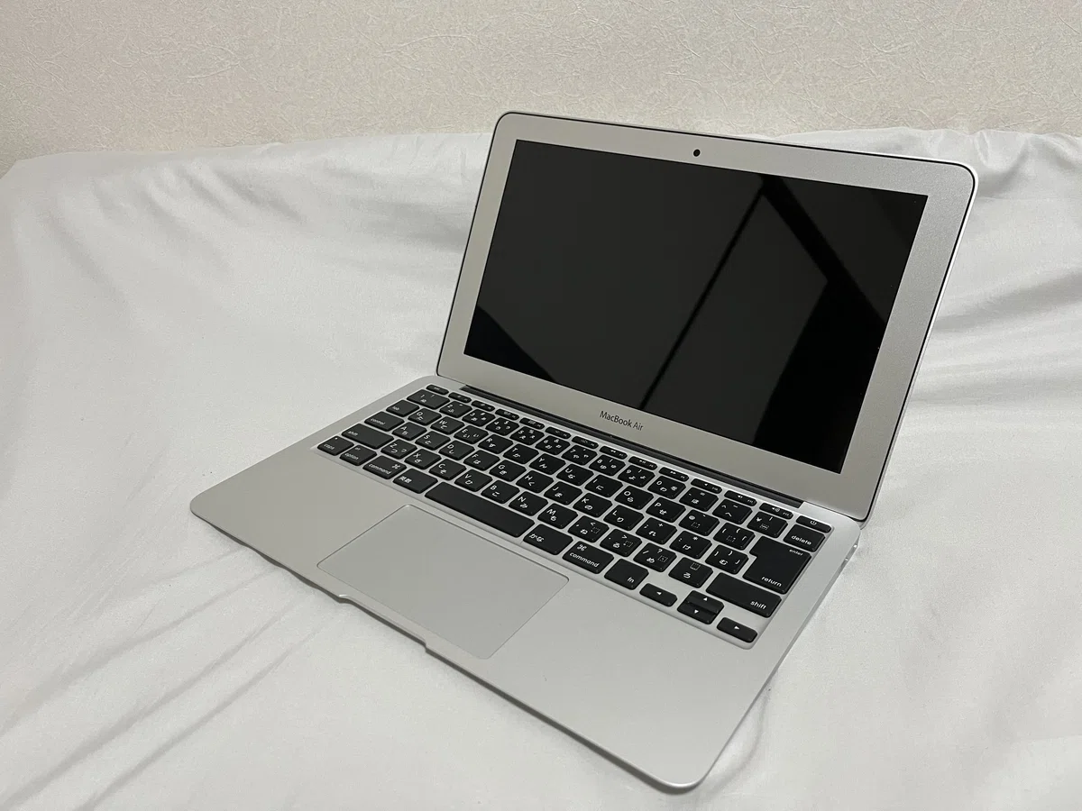 今でもいける！！MacBook Air 11インチMid2013 古さを感じさせない愛お 