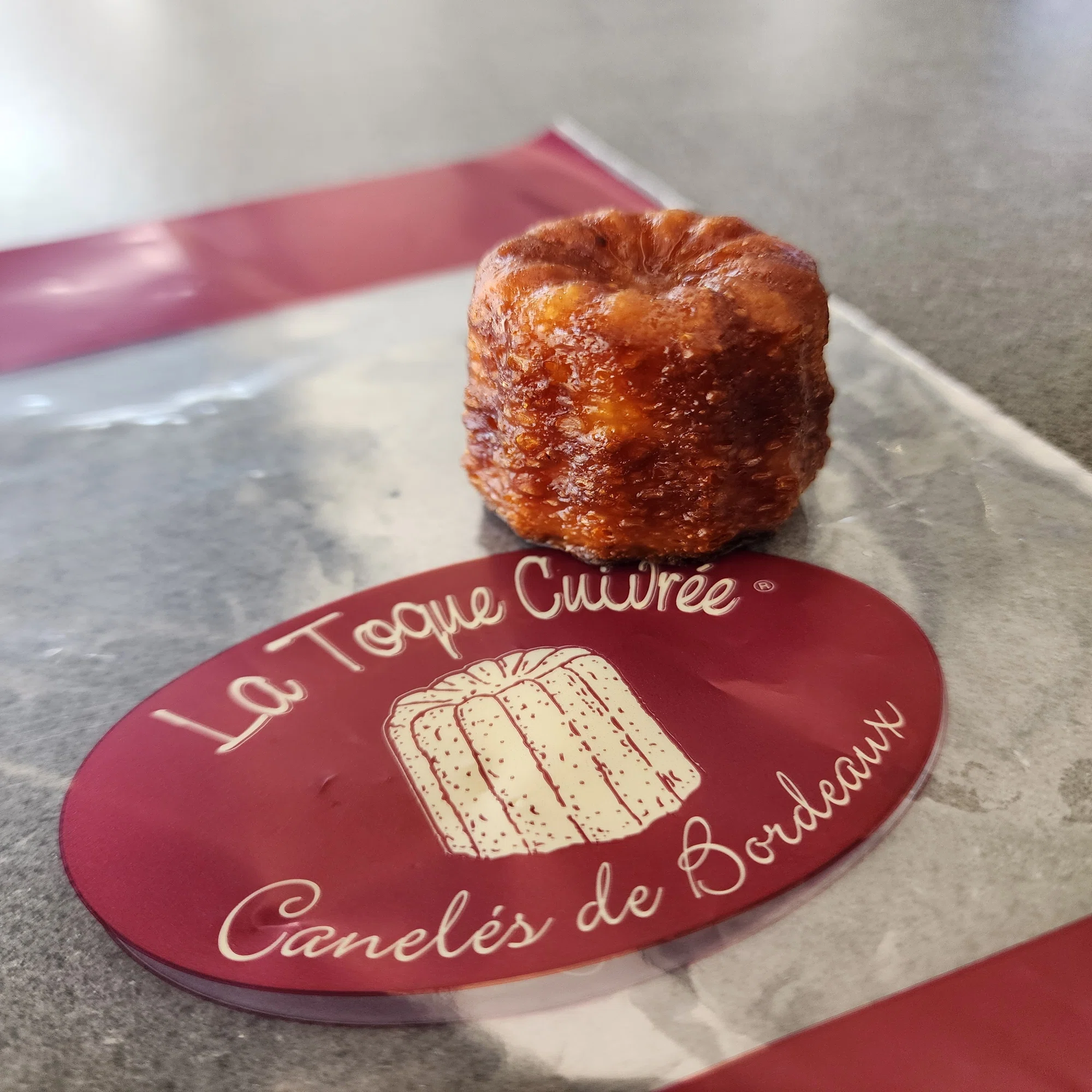 ??ボルドーのグルメ③カヌレ＜フランス・ボルドー＞／Bordeaux｜mmaabboo