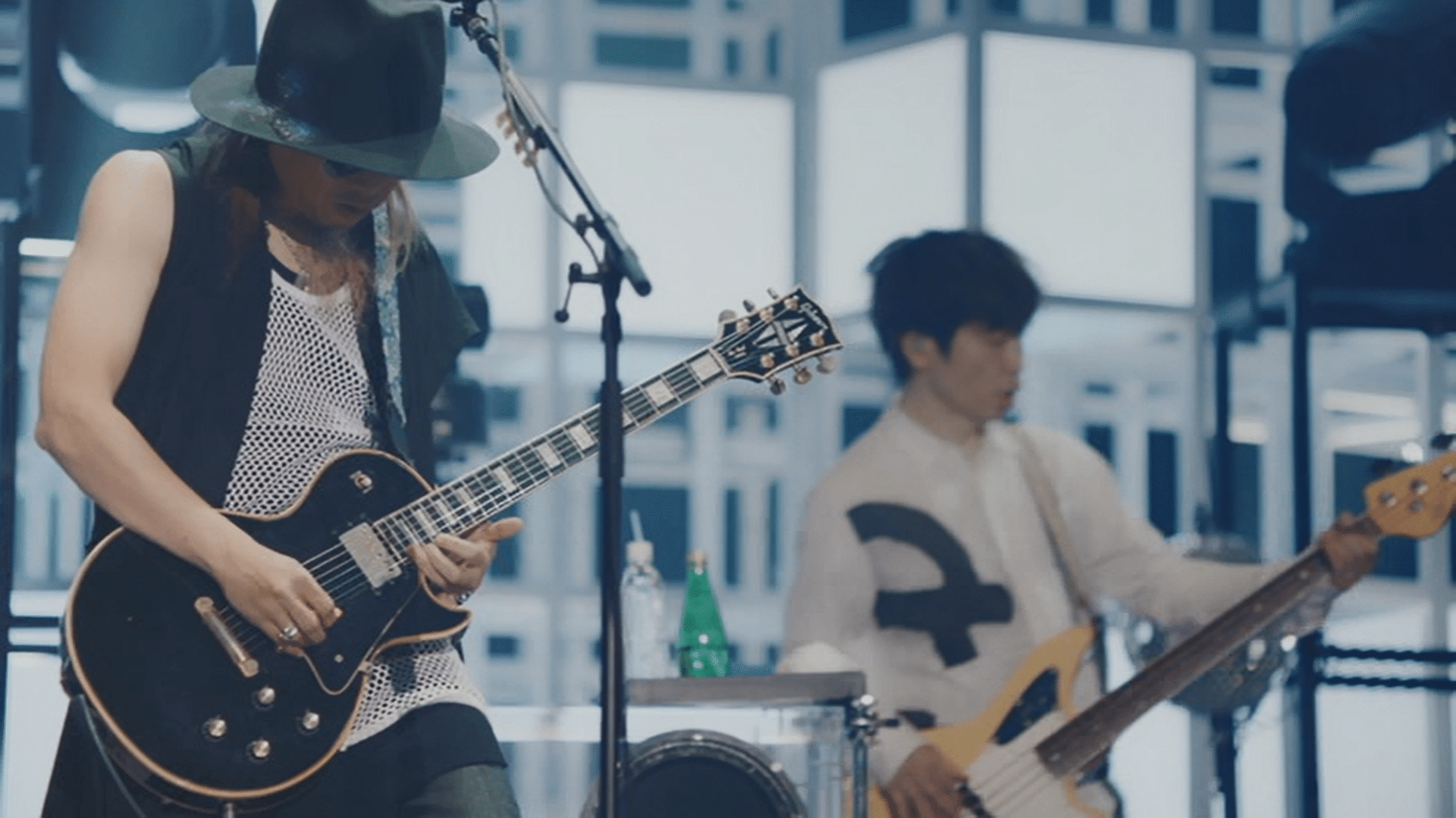 スピッツ 三輪テツヤ氏のギターまとめ①｜クラリ