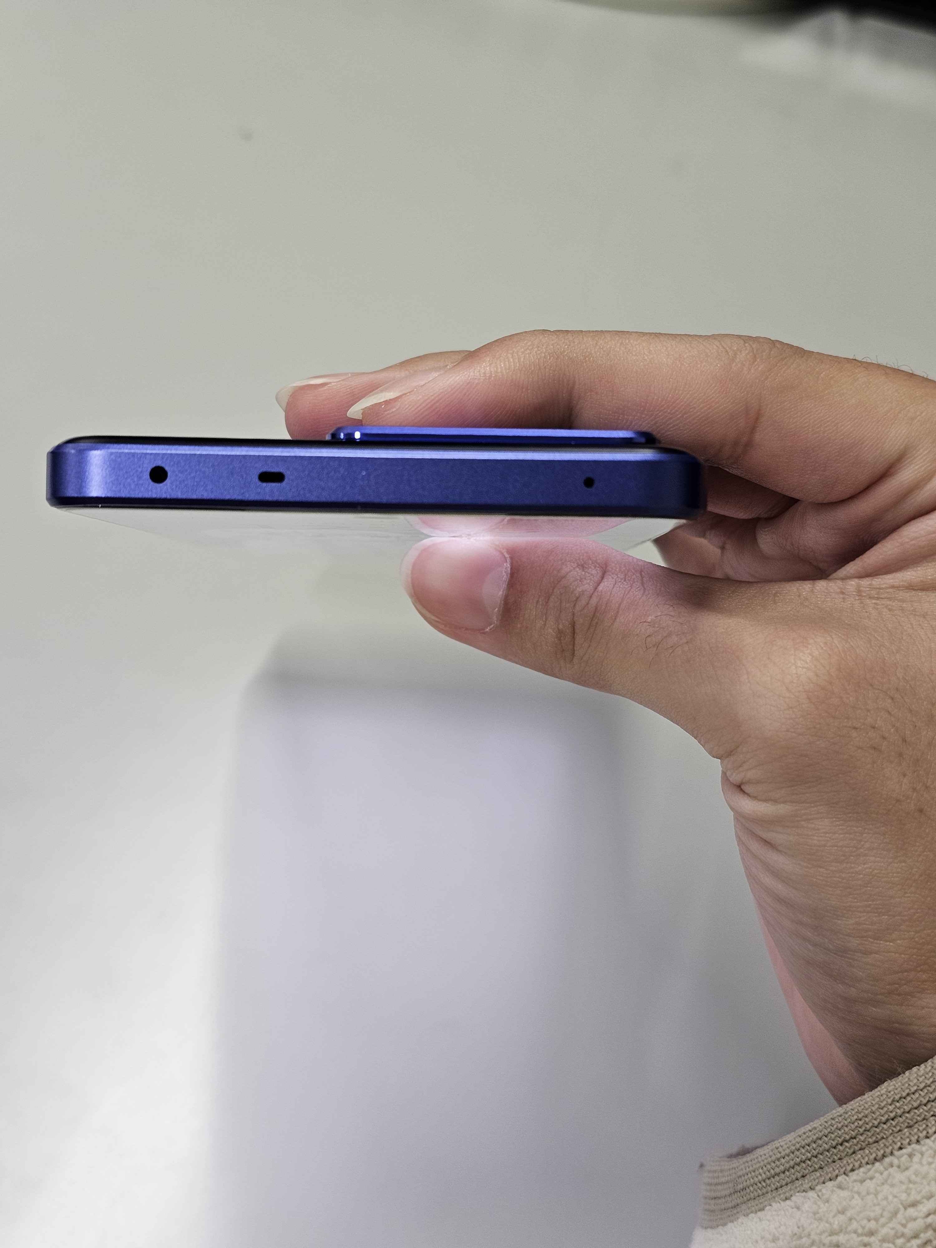 Realme neo7レビュー：コスパが良すぎるパフォーマンス重視の
