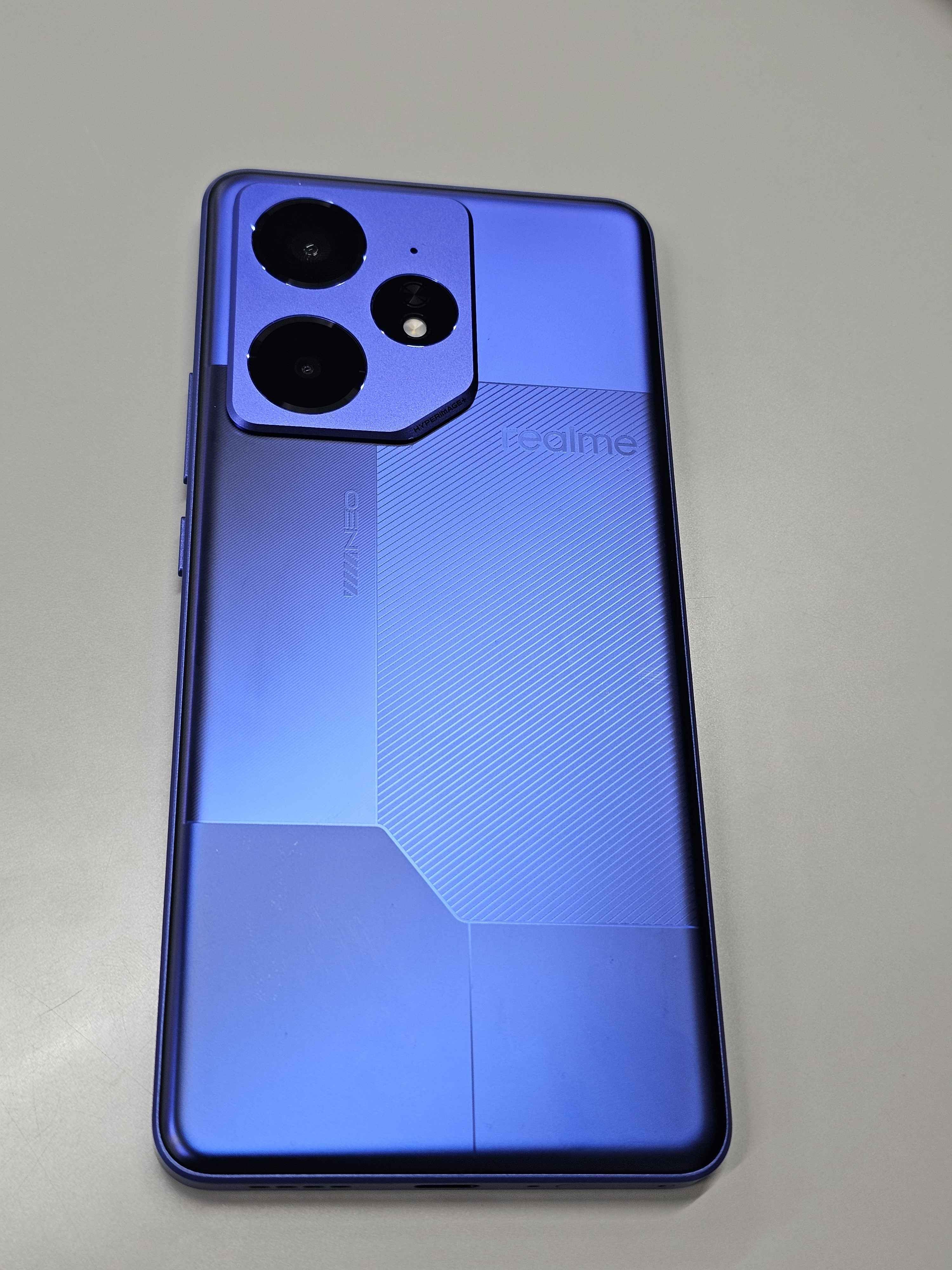 Realme neo7レビュー：コスパが良すぎるパフォーマンス重視の