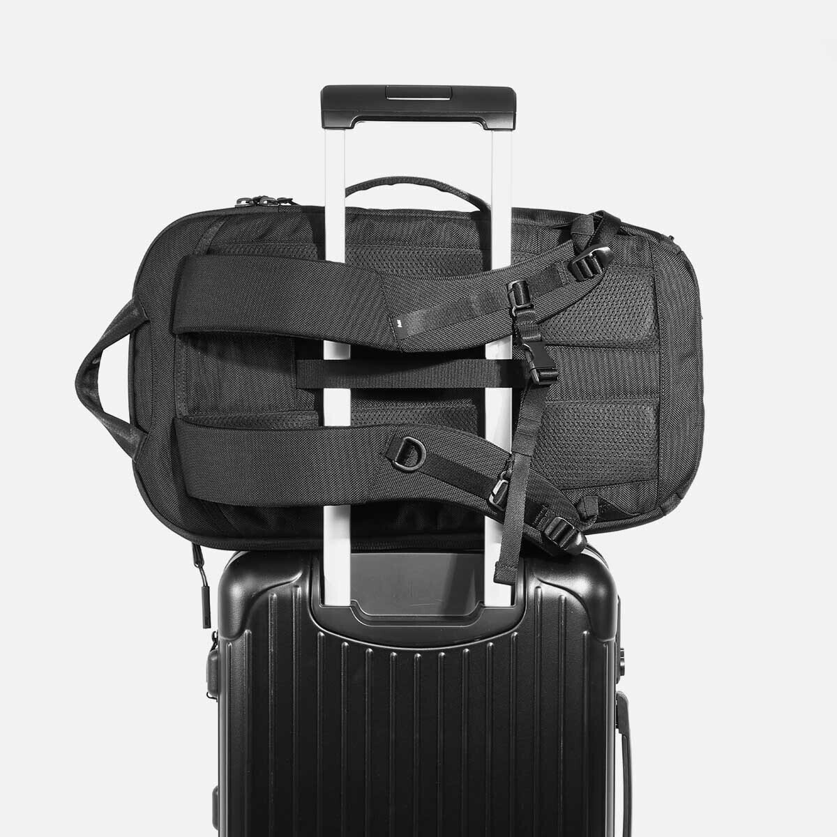 レビュー】Aer Duffel Pack 3購入｜ガジェット好きにおすすめの