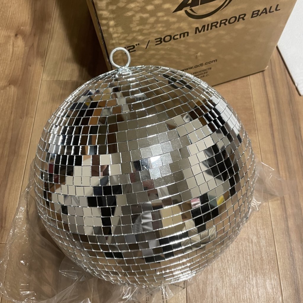 ミラーボールが作り出す最高の世界！ミラーボールはいいぞ👍｜ODAGORO