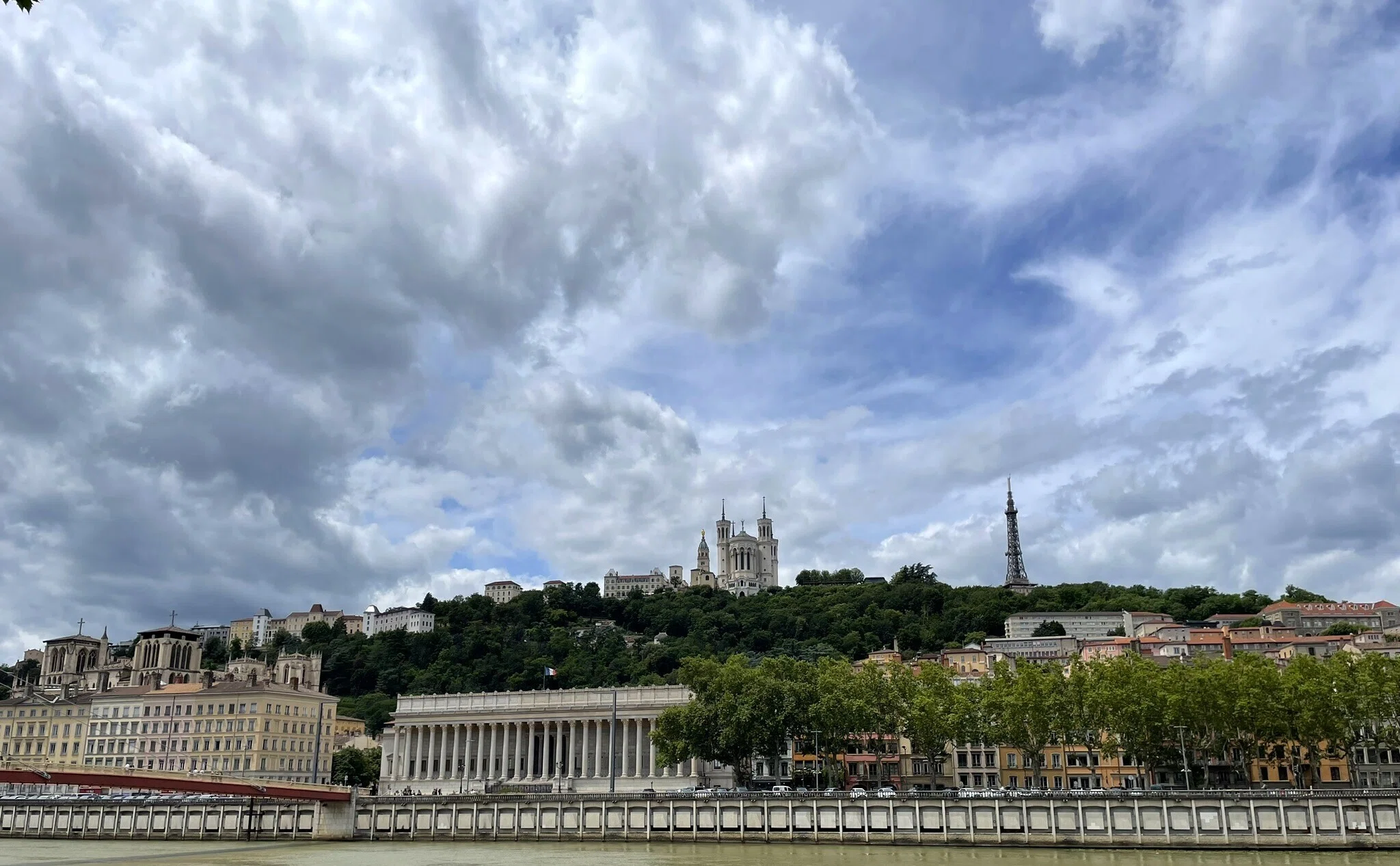フランス街レポ】リヨン（Lyon）について独自調査 パート①｜曽麻綾と