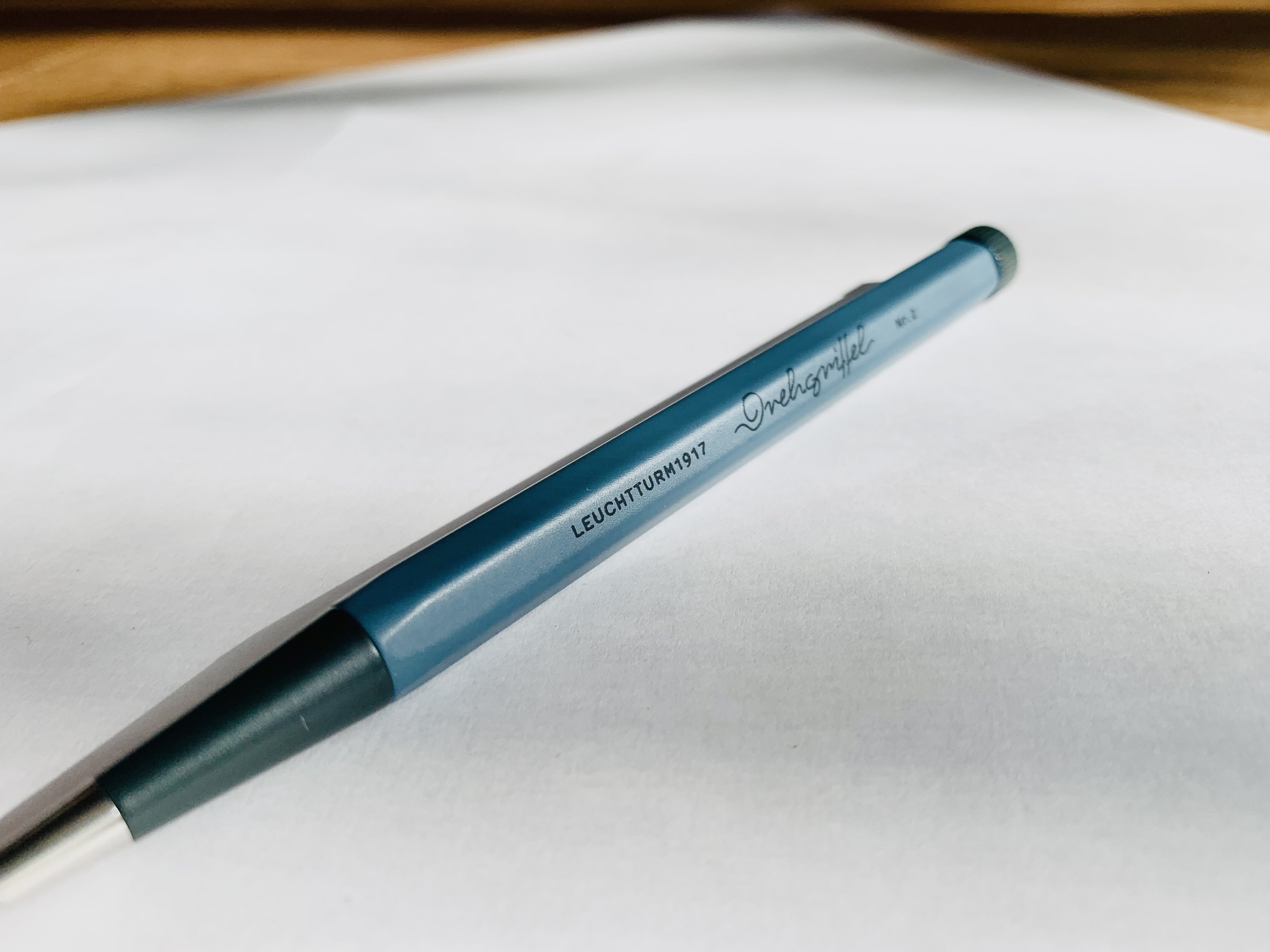 LEUCHTTURM1917 Drehgriffel Nr.2｜光暈