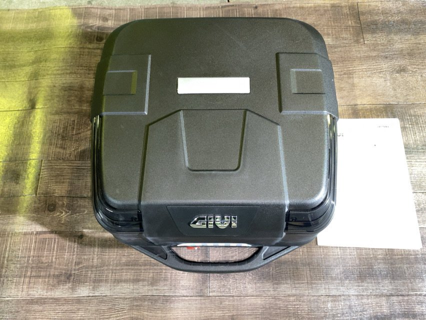 整備手帳】GIVI リアボックス取付 B33N2MD @ グロム(JC92)｜ハコ