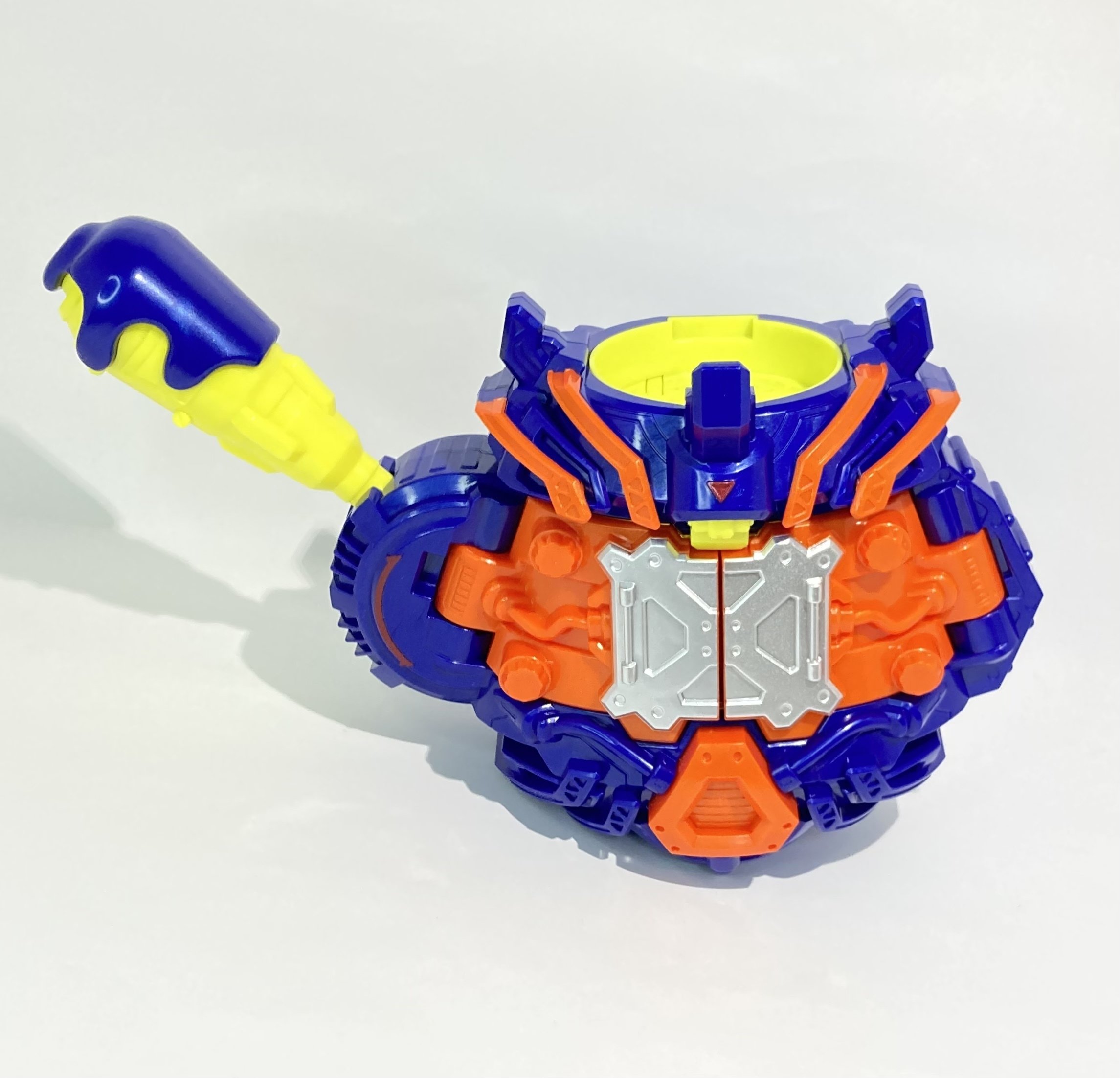 お正月ベルト”「DXヴラスタムギア」があまりにもトリッキーすぎる