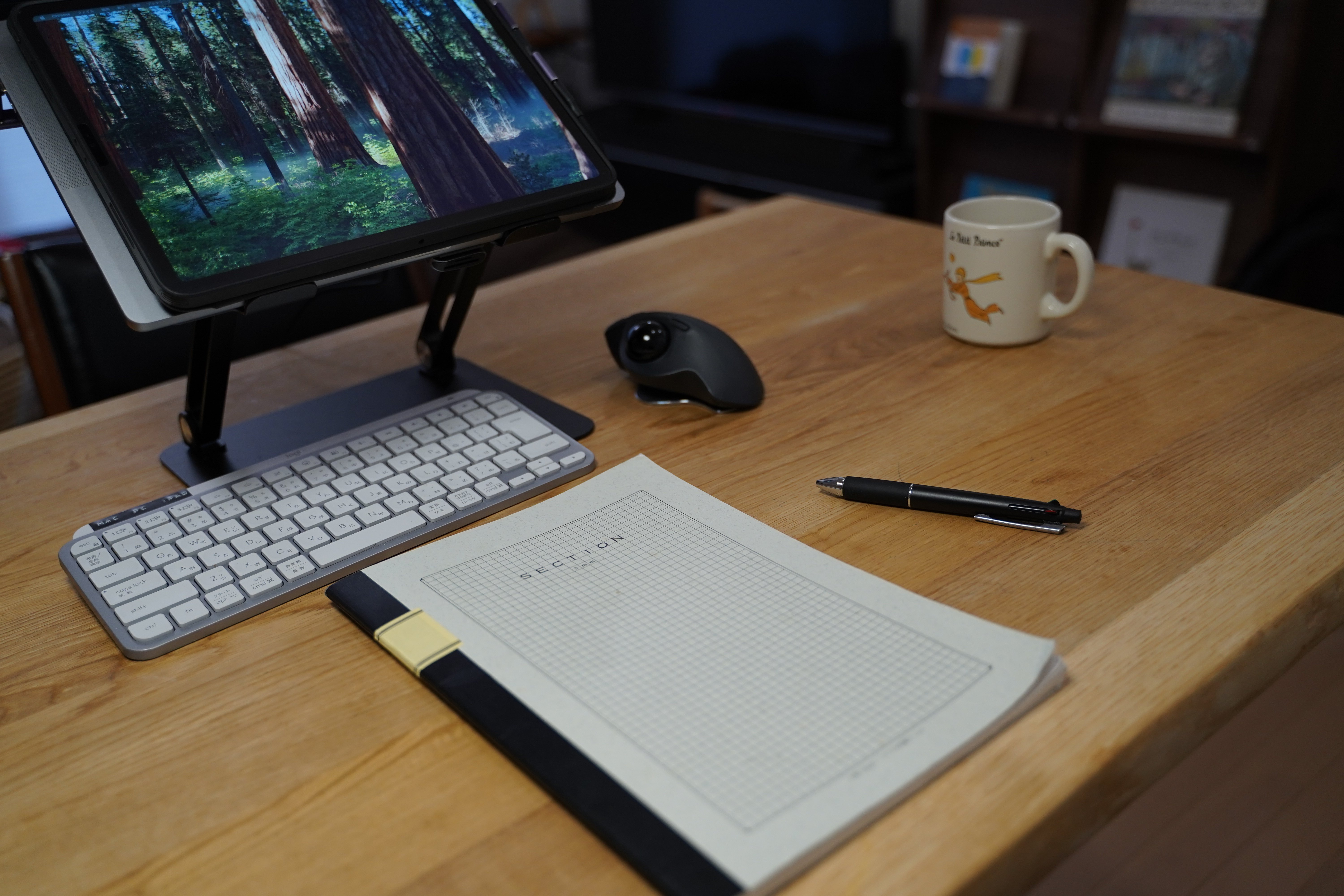 昇降式広々ダイニングテーブルを導入してリモートワークと育児に感じた