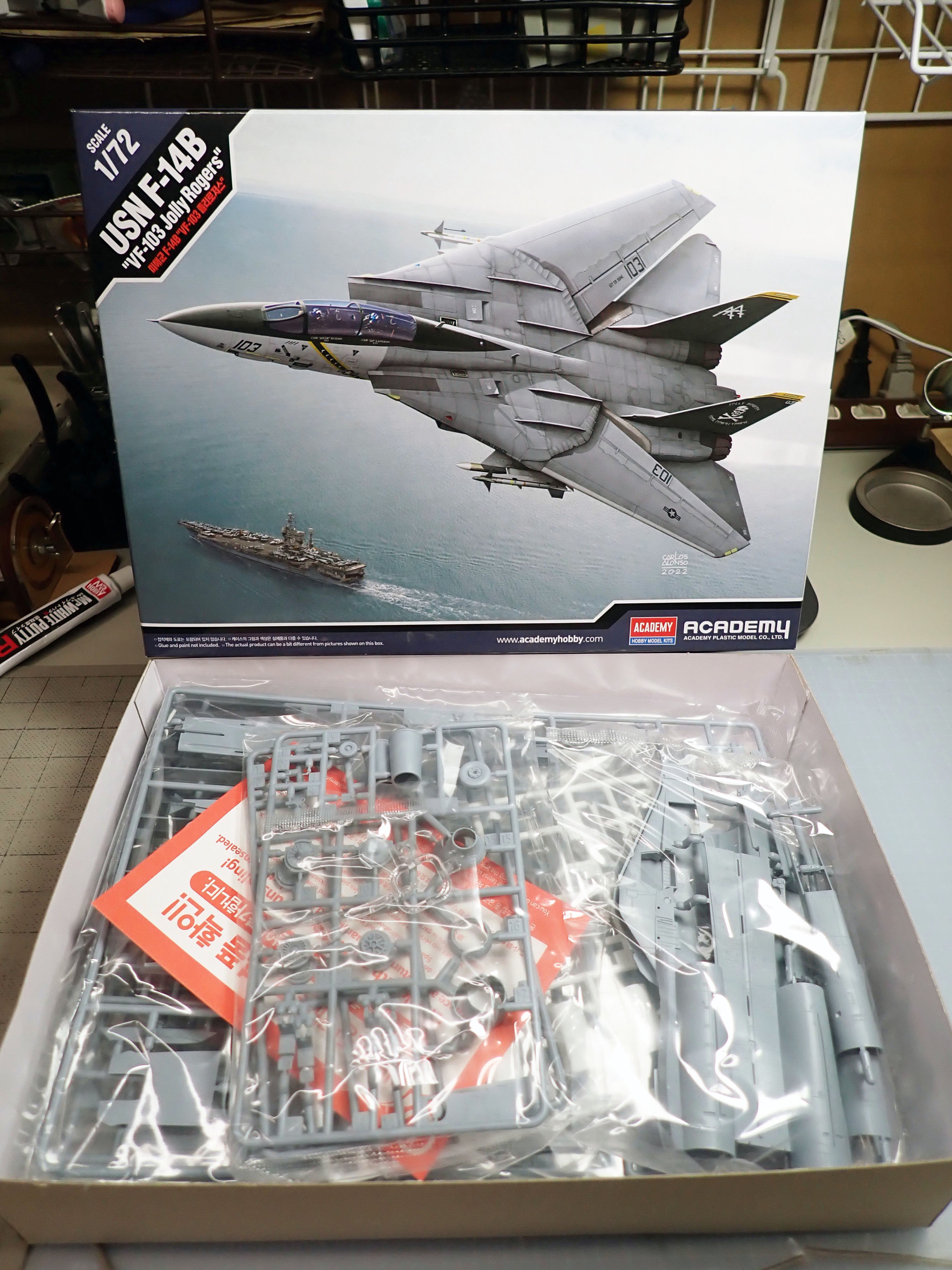 【稀少限定版】チャーチ・ロード トム 2013年&2014年 2本組 1/48 F-14D トムキャット バウンティ・ハンターズ完成品｜艦船