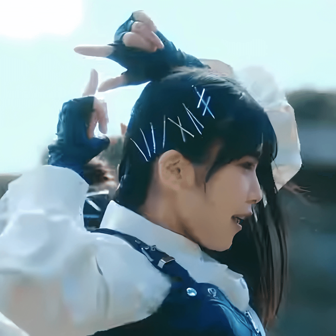 ナナブンノニジュウニ ナナニジ 22/7 「ロックは死なない」ロックT