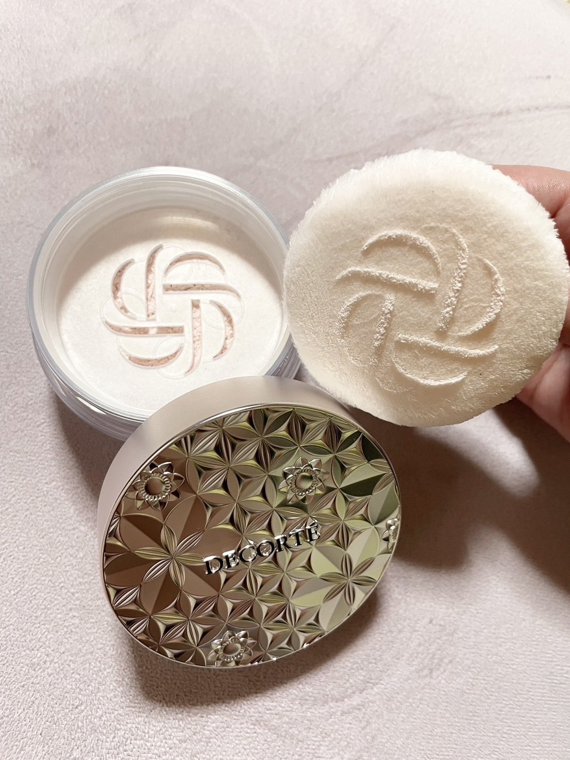 コスメデコルテのリニューアルしたルースパウダーおすすめ