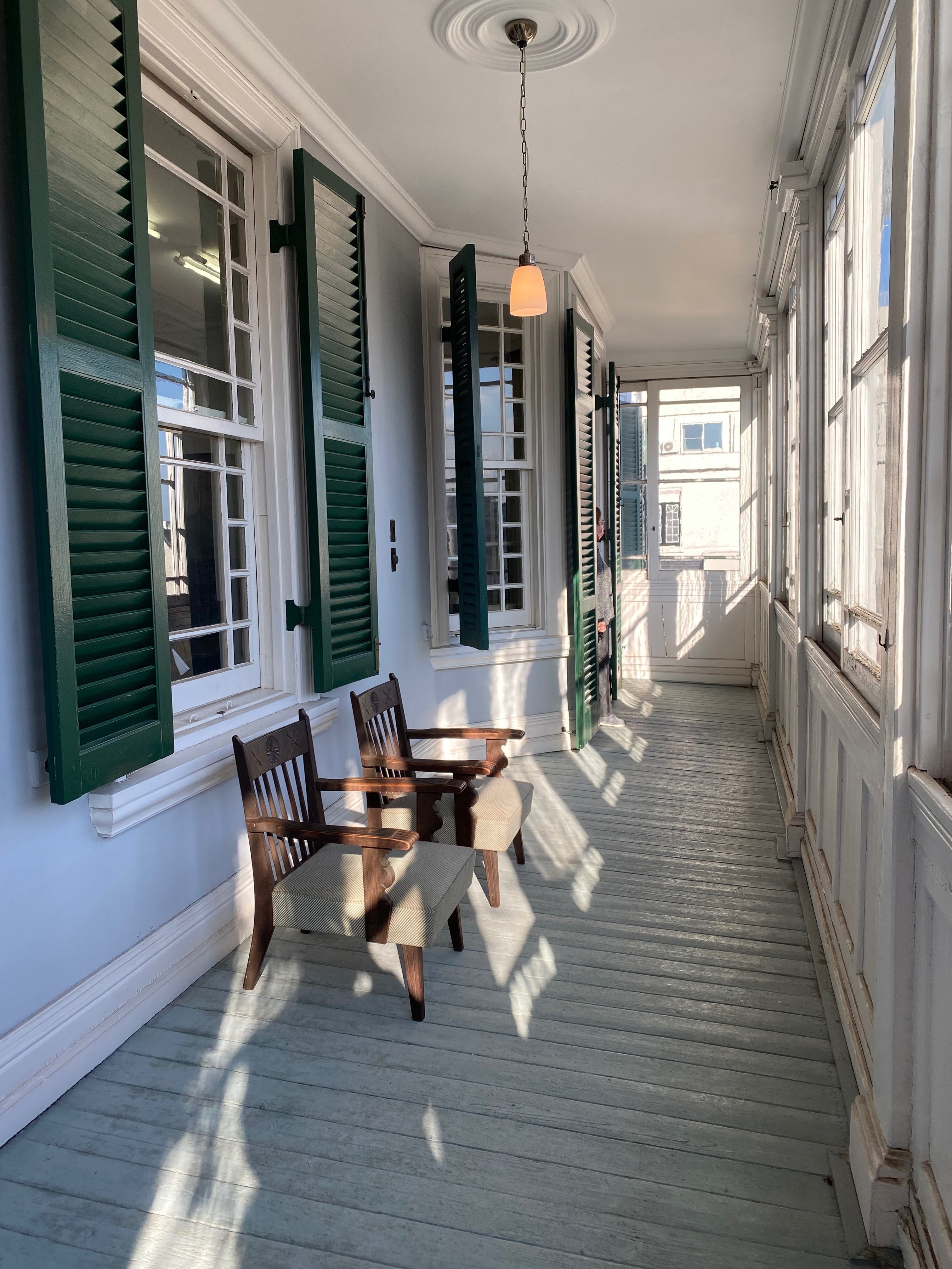 君に、ベランダの真実を話そう。「中華民國留日神戸華僑總會」｜ヒトミ