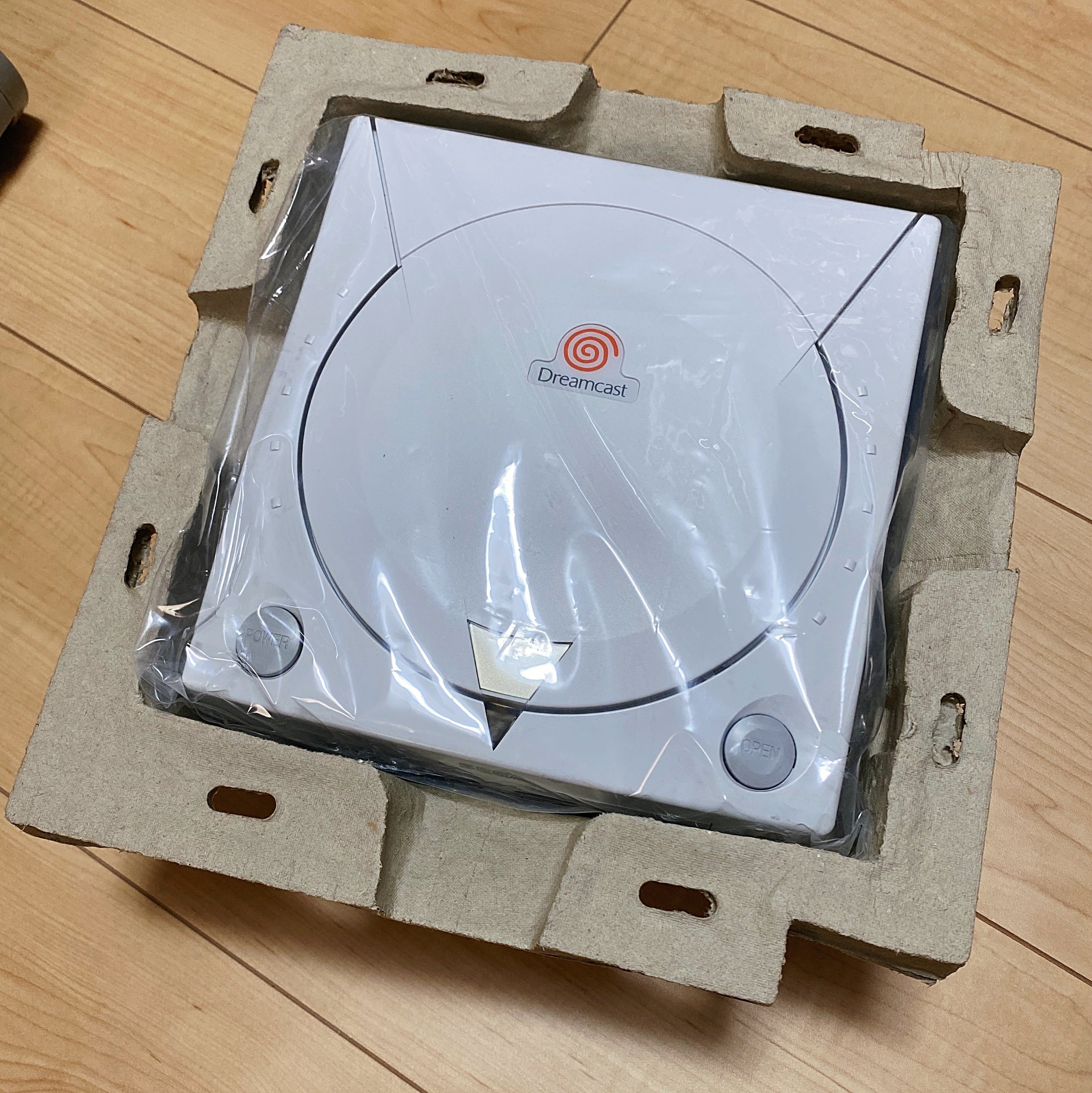未開封新品のドリームキャスト再生品を開封|あらごん 未開封新品のドリームキャスト再生品を開封|あらごん