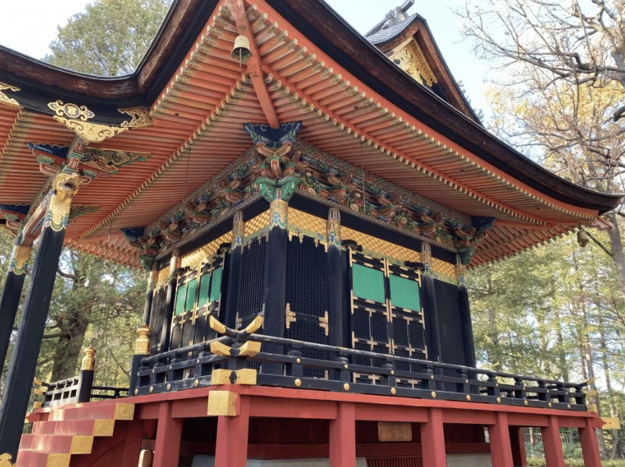 旧自証院霊屋:禅宗様(鎌倉時代)と和様(奈良時代)の折衷様 旧自証院霊屋:禅宗様(鎌倉時代)と和様(奈良時代)の折衷様
