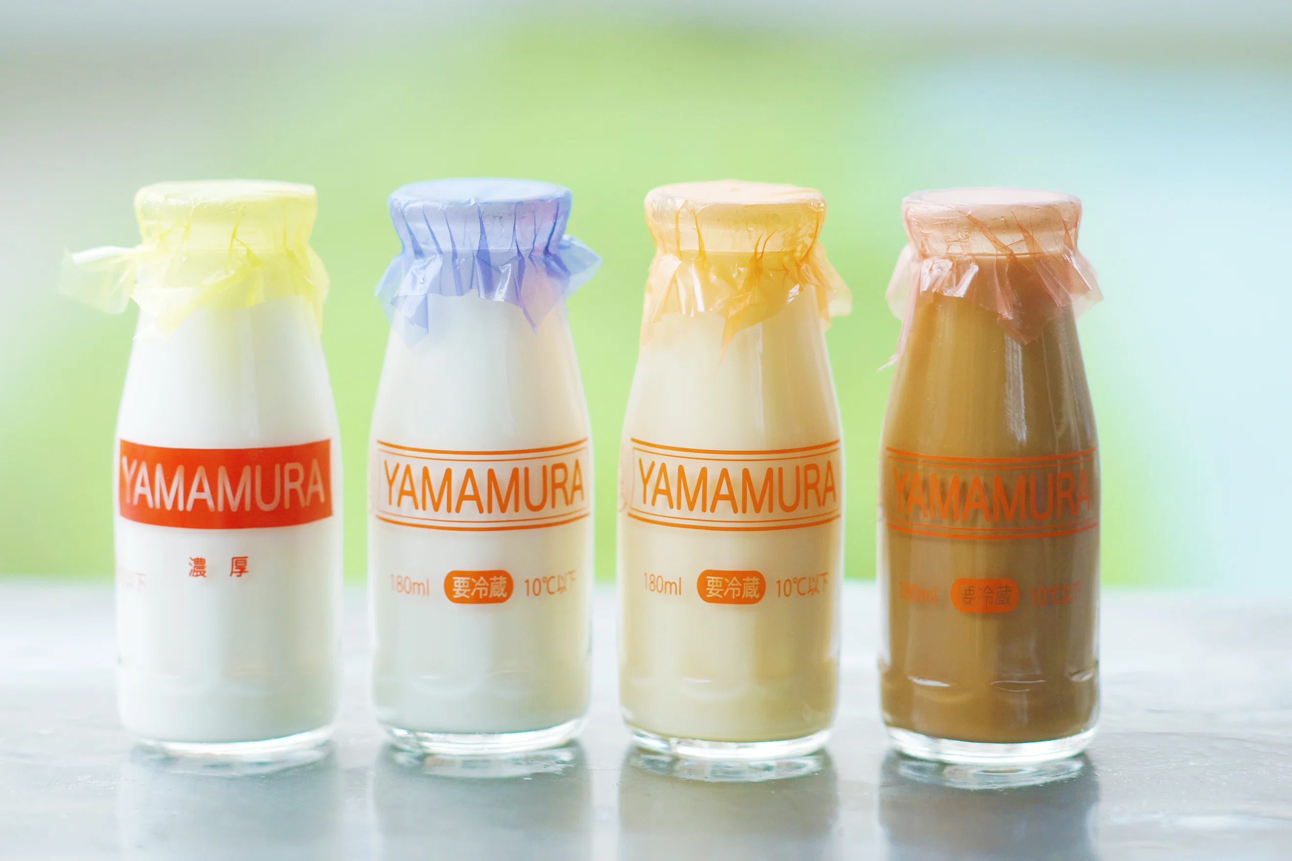 2025年は昭和100年！瓶牛乳のフィルムが「紫」の理由｜山村乳業
