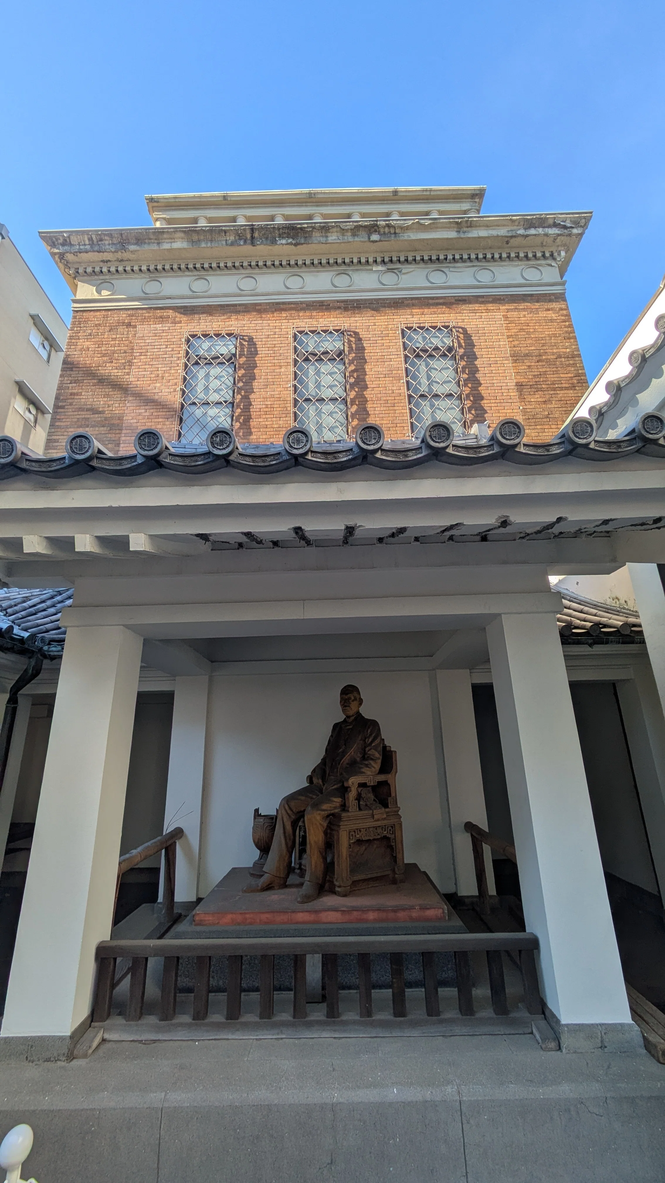 2025 東京藝術大学 油画卒業制作学内審査展｜エッセイストやすか