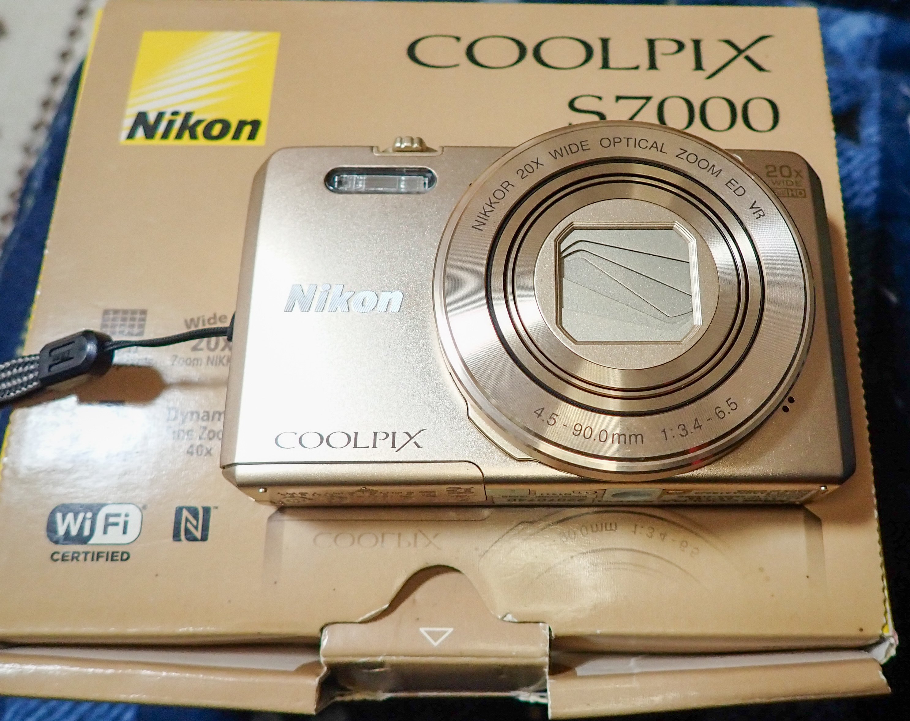 Nikon Coolpix S700 Digital Camera #51869J – IROHAS SHOP