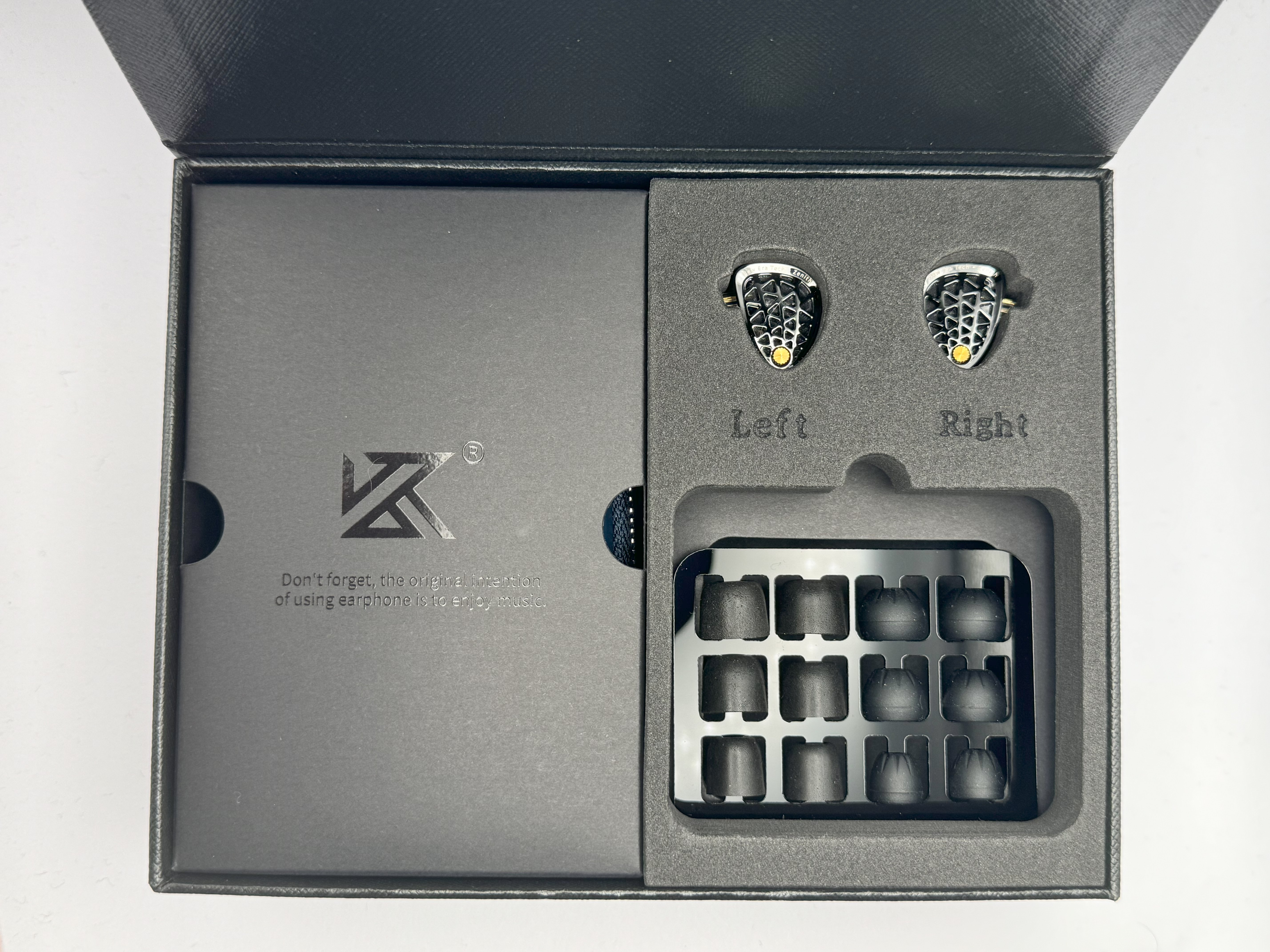 KZが誇る新フラッグシップ機が登場！その実力や如何に！？『KZ