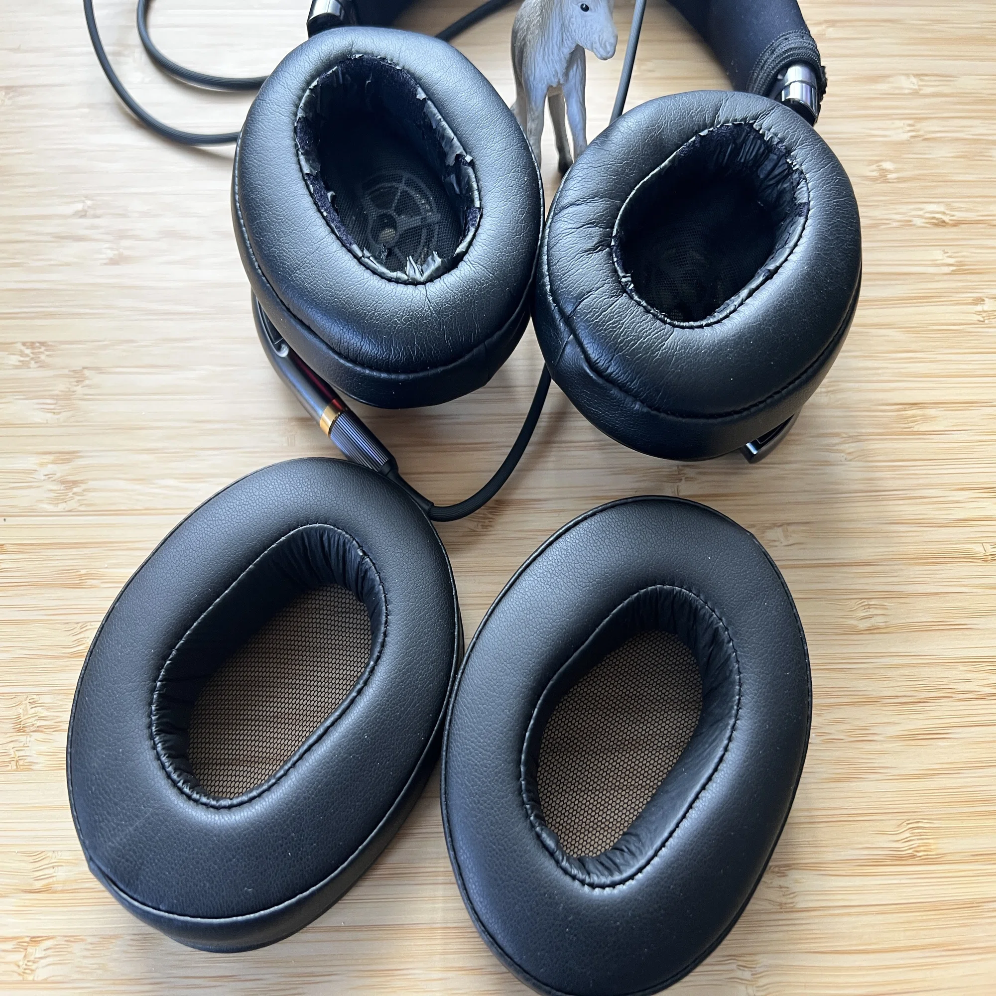 再び】ケーブル型ヘッドホンの延命策 :: SONY MDR-1A｜MOH