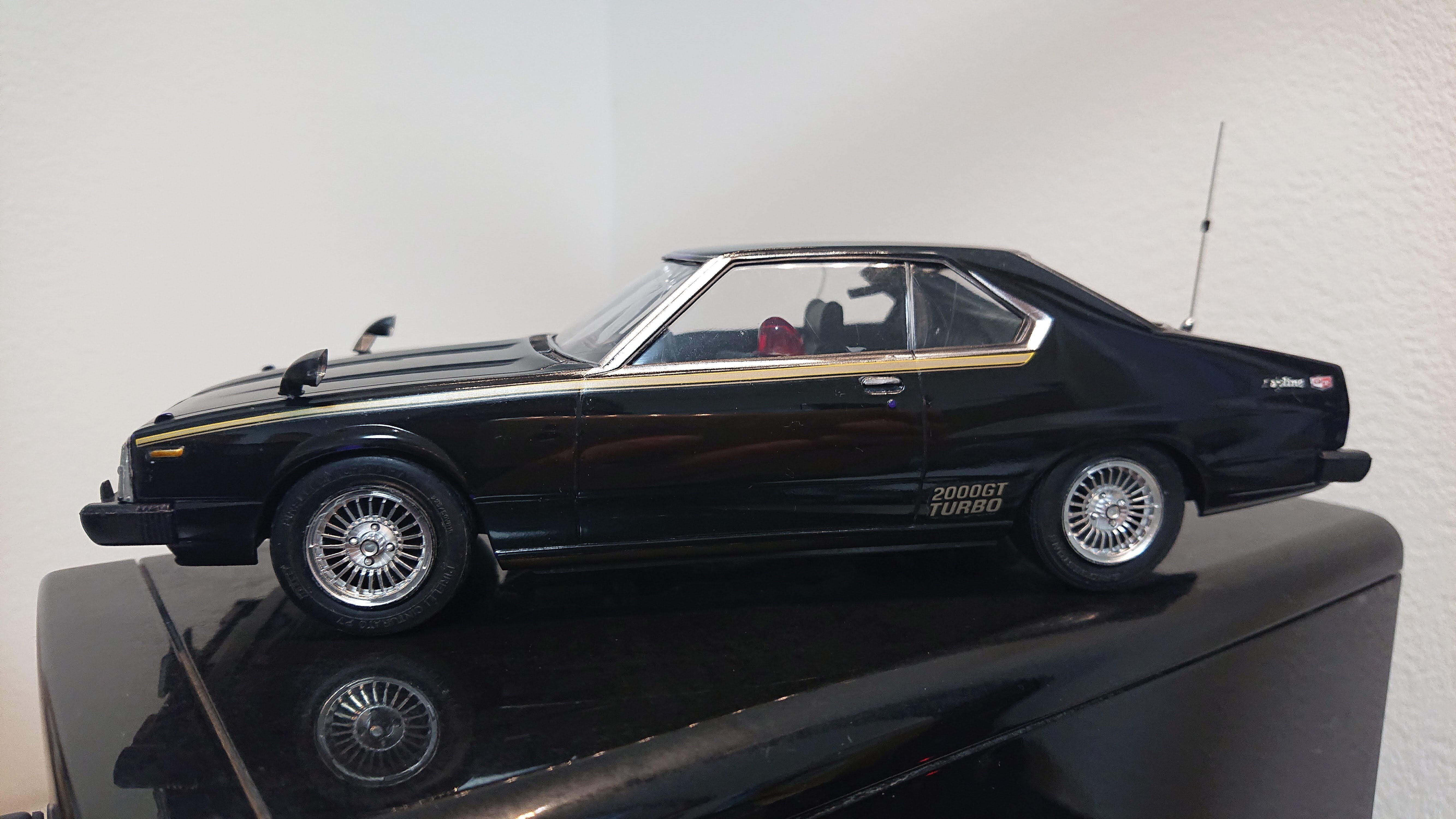 スカイラインジャパン1/24完成品 アオシマ製1/24 日産スカイライン2000GTターボ “ジャパン” 完成