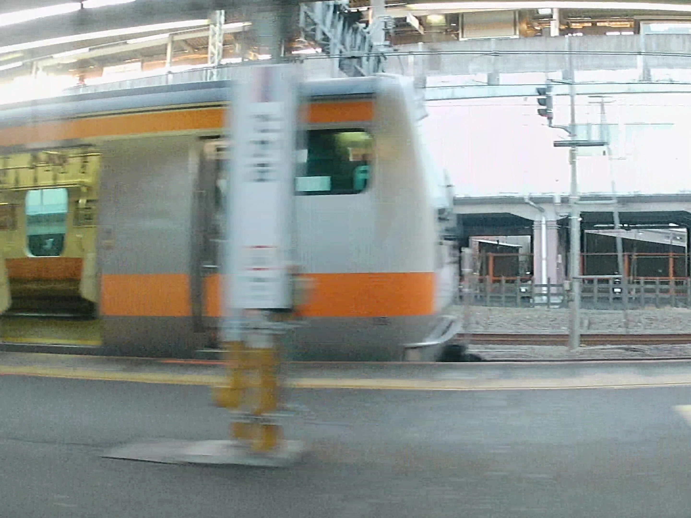 鉄道旅記録】中央本線・勝沼ぶどう郷駅の機関車と「大日影トンネル
