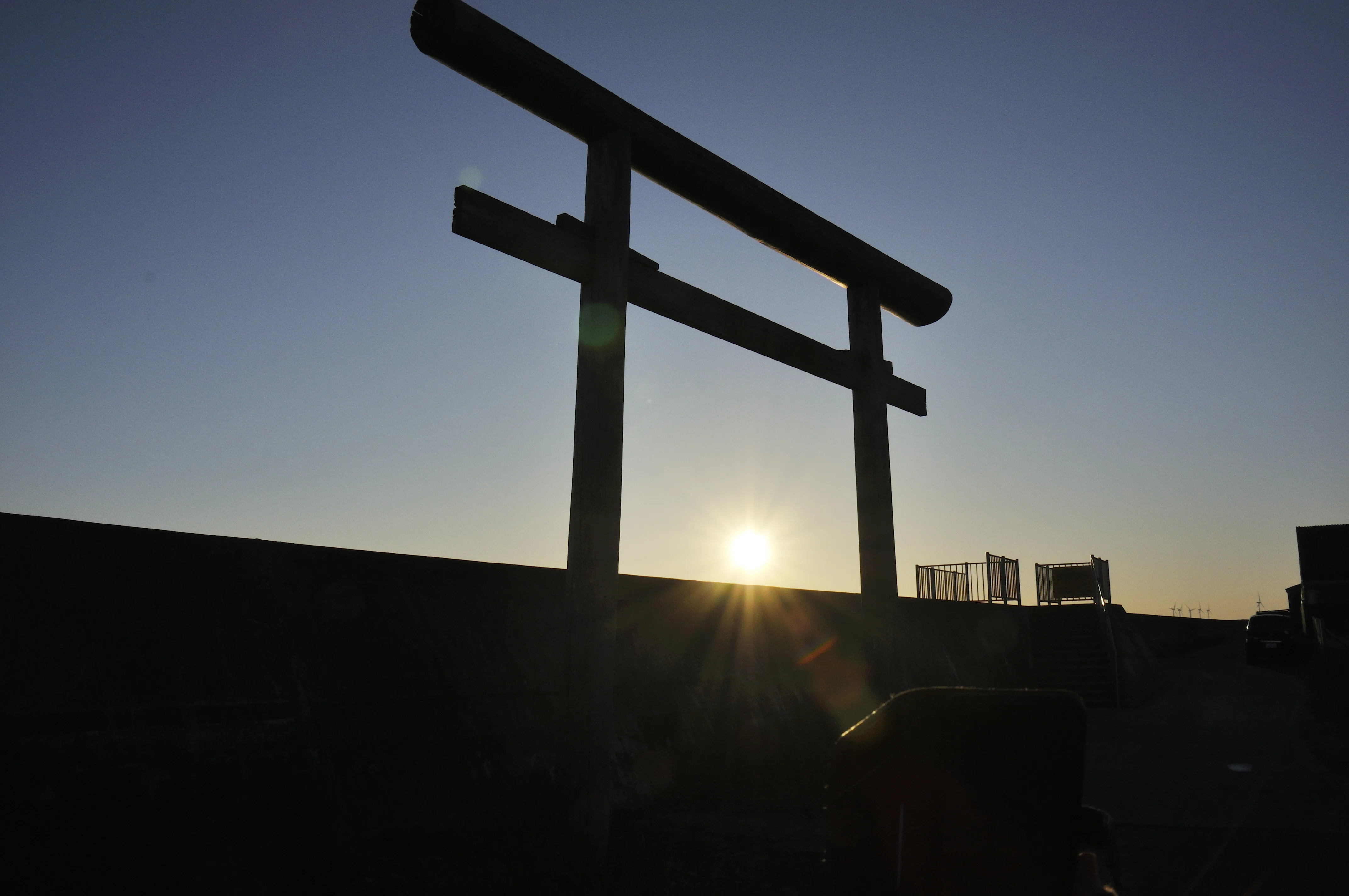 2025.1.4 新年祝‼️日の出　鳥居 2025年1月1日の初日の出@鹿島神宮 東の一之鳥居｜Arata