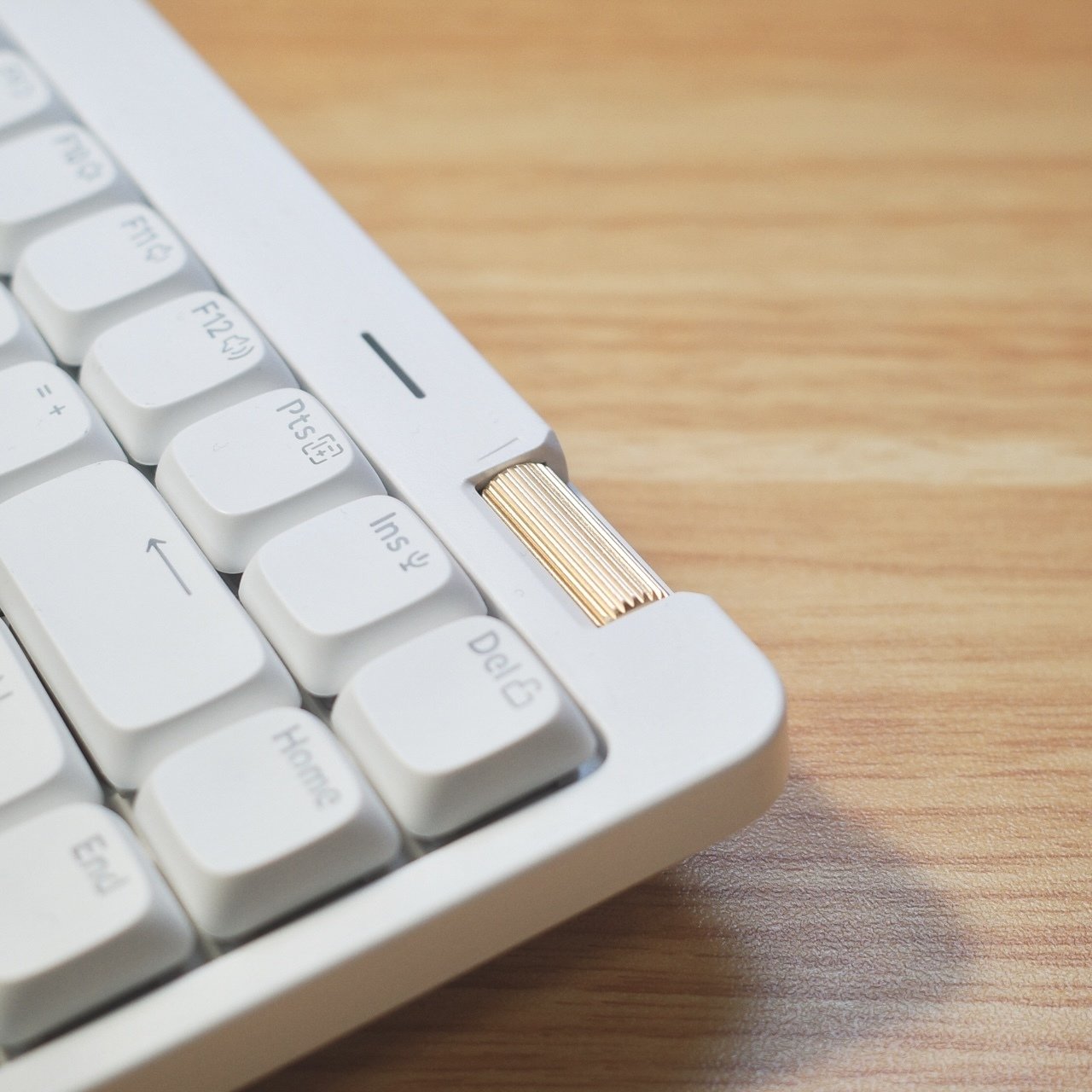 【試打のみ】Lofree Flow Lite JIS ホワイト Lofree Flow LITE Mechanical Keyboard Review - digitalchumps