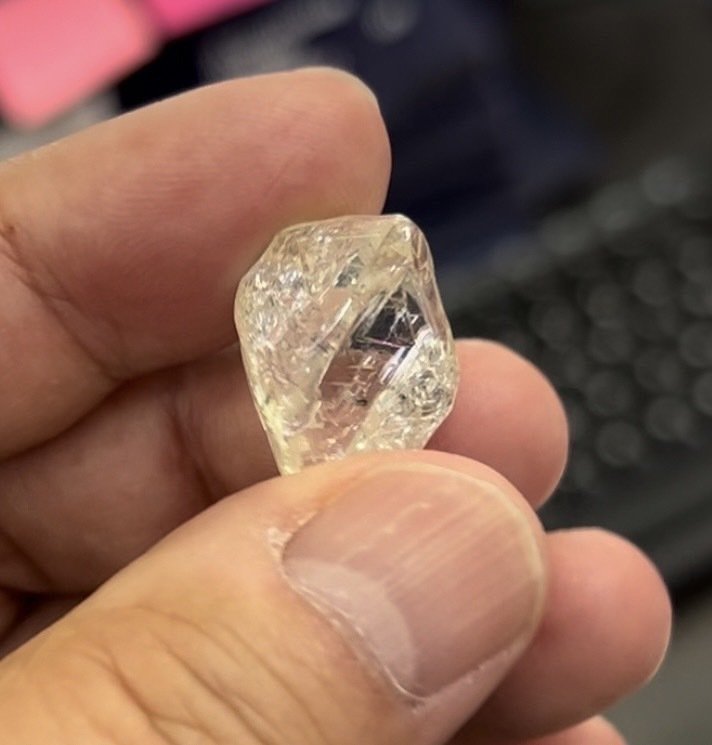 ダイヤモンドの美しさは原石の良し悪しで決まる。｜yoshiさん