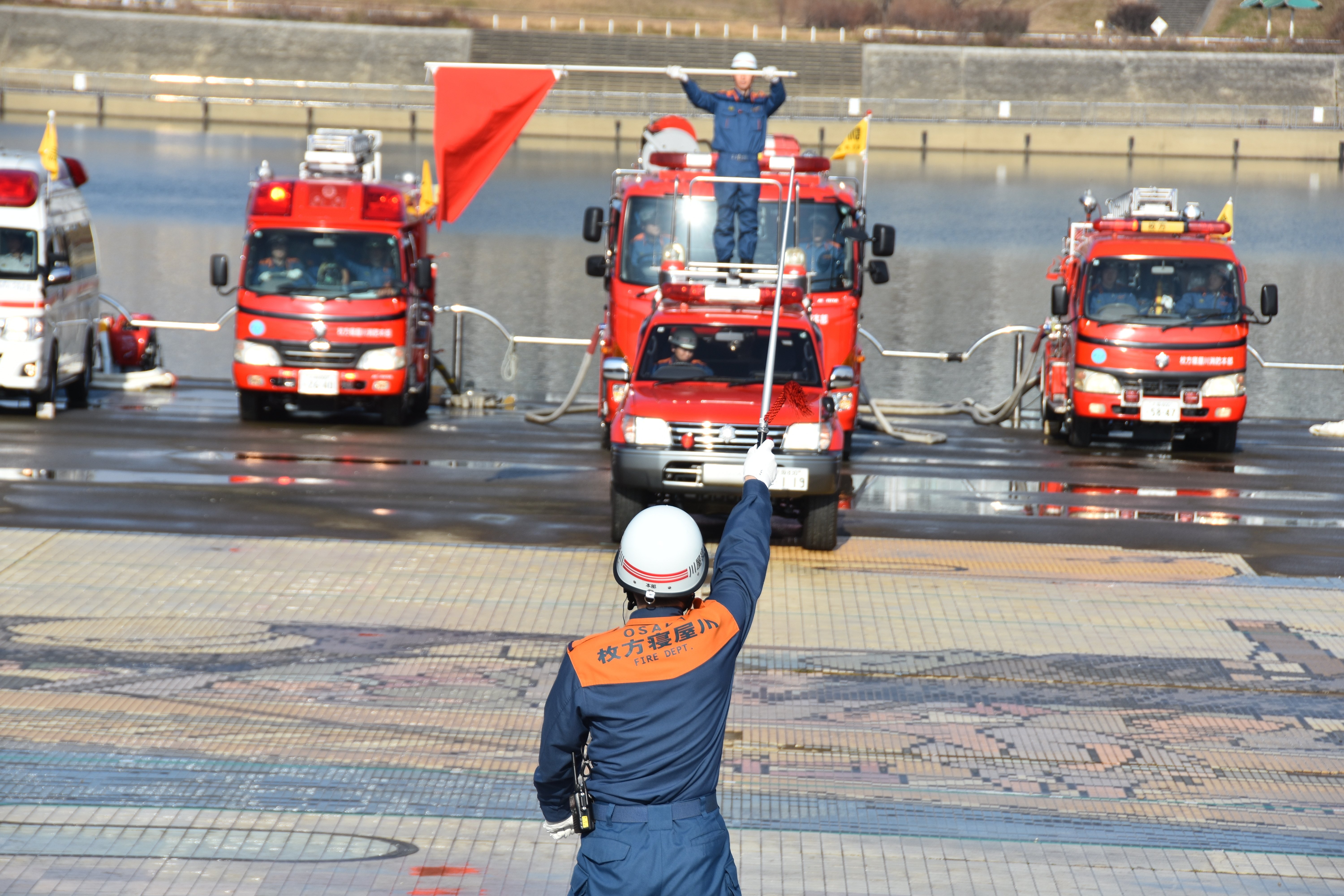 トミカ改造 枚方寝屋川消防組合消防本部 救助工作車2台セット