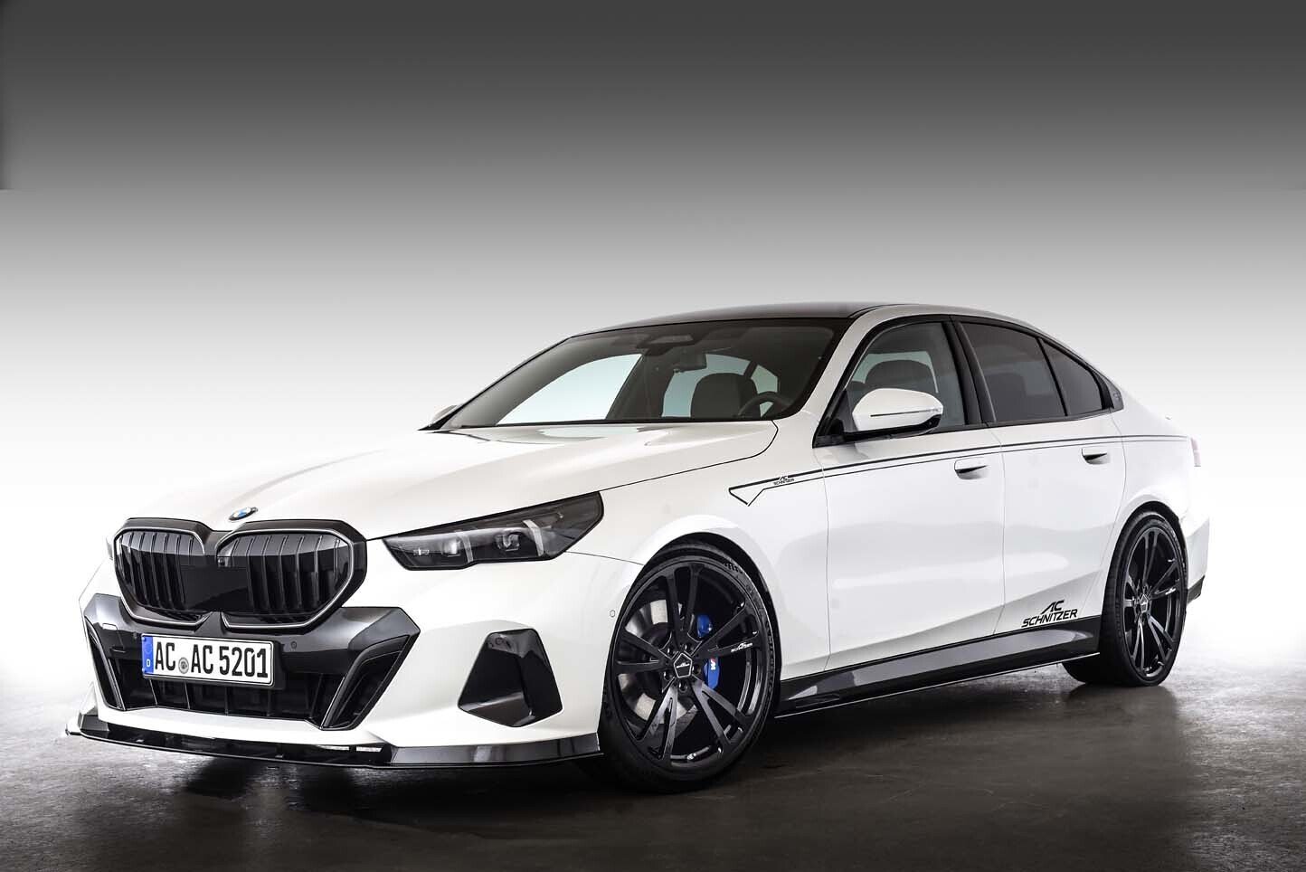 BMW】新5シリーズにシュニッツアー！｜鈴木BOB康昭