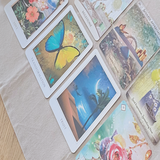 初心者向け】 心を整える内観にぴったりなオラクルカードデッキはどう