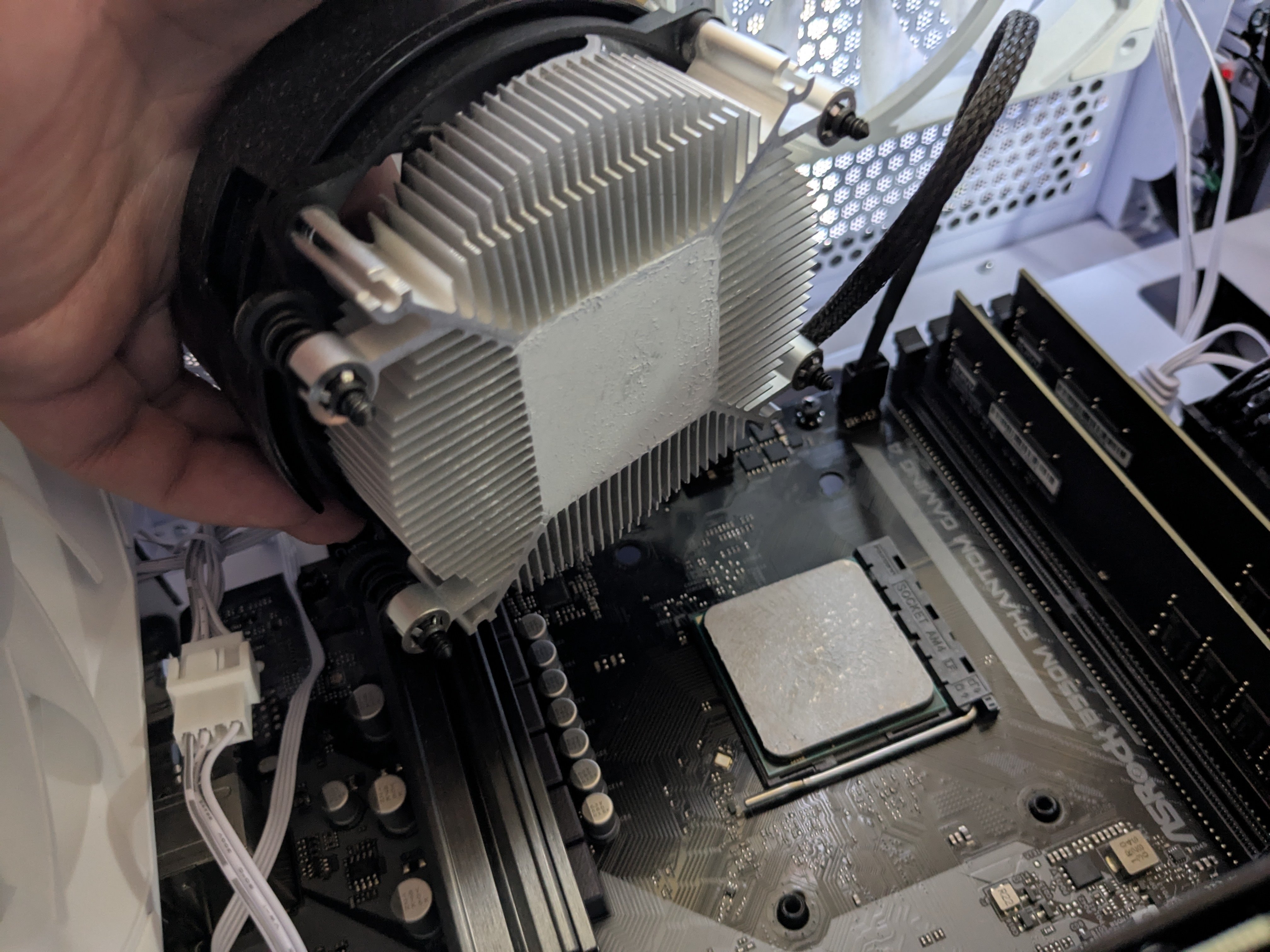 CPU交換】Ryzen5-5600G→Ryzen7-5700Xへの交換(すっぽん回避 CPU交換】Ryzen5-5600G→Ryzen7-5700Xへの交換(すっぽん回避