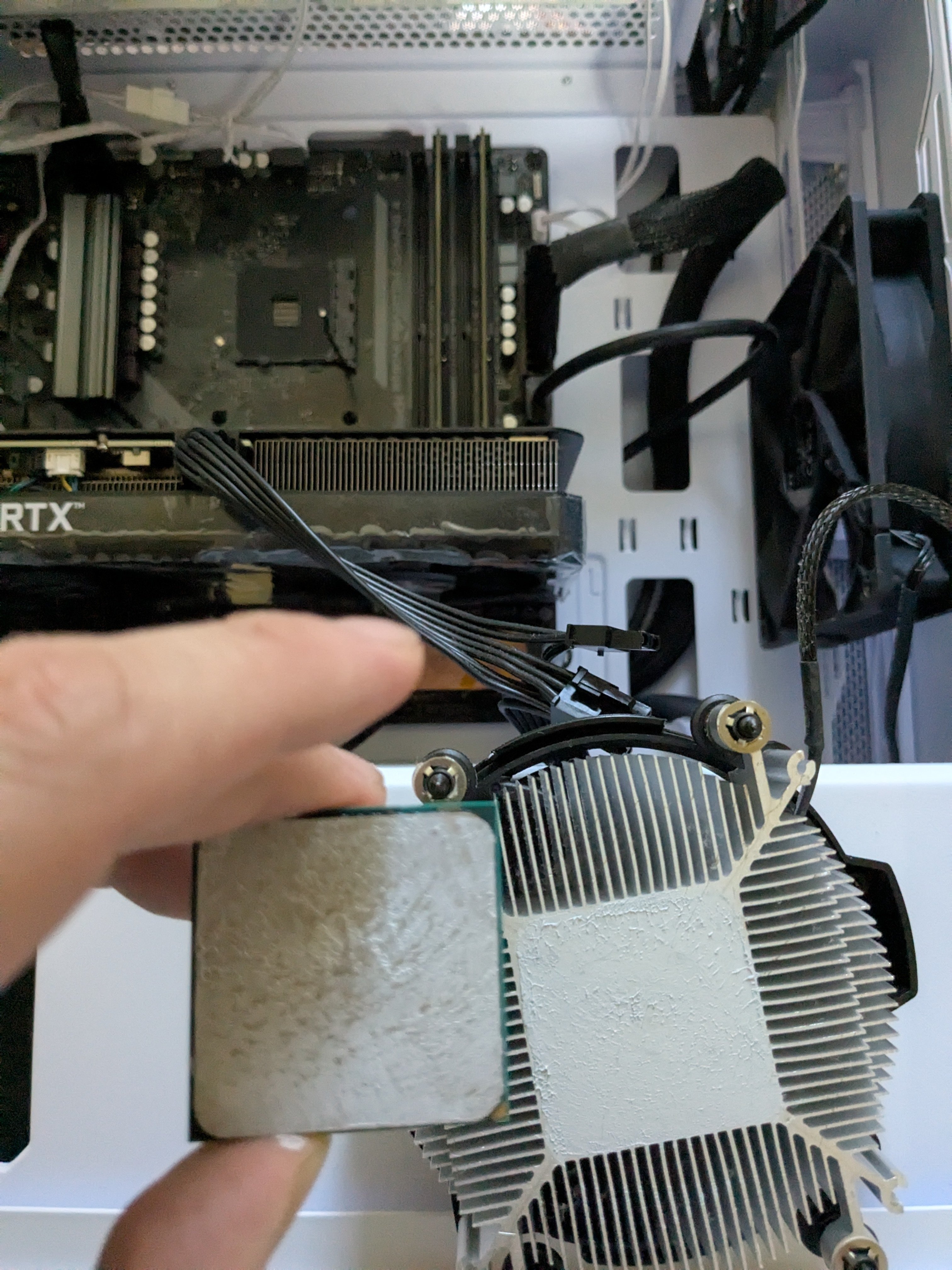 CPU交換】Ryzen5-5600G→Ryzen7-5700Xへの交換(すっぽん回避 CPU交換】Ryzen5-5600G→Ryzen7-5700Xへの交換(すっぽん回避