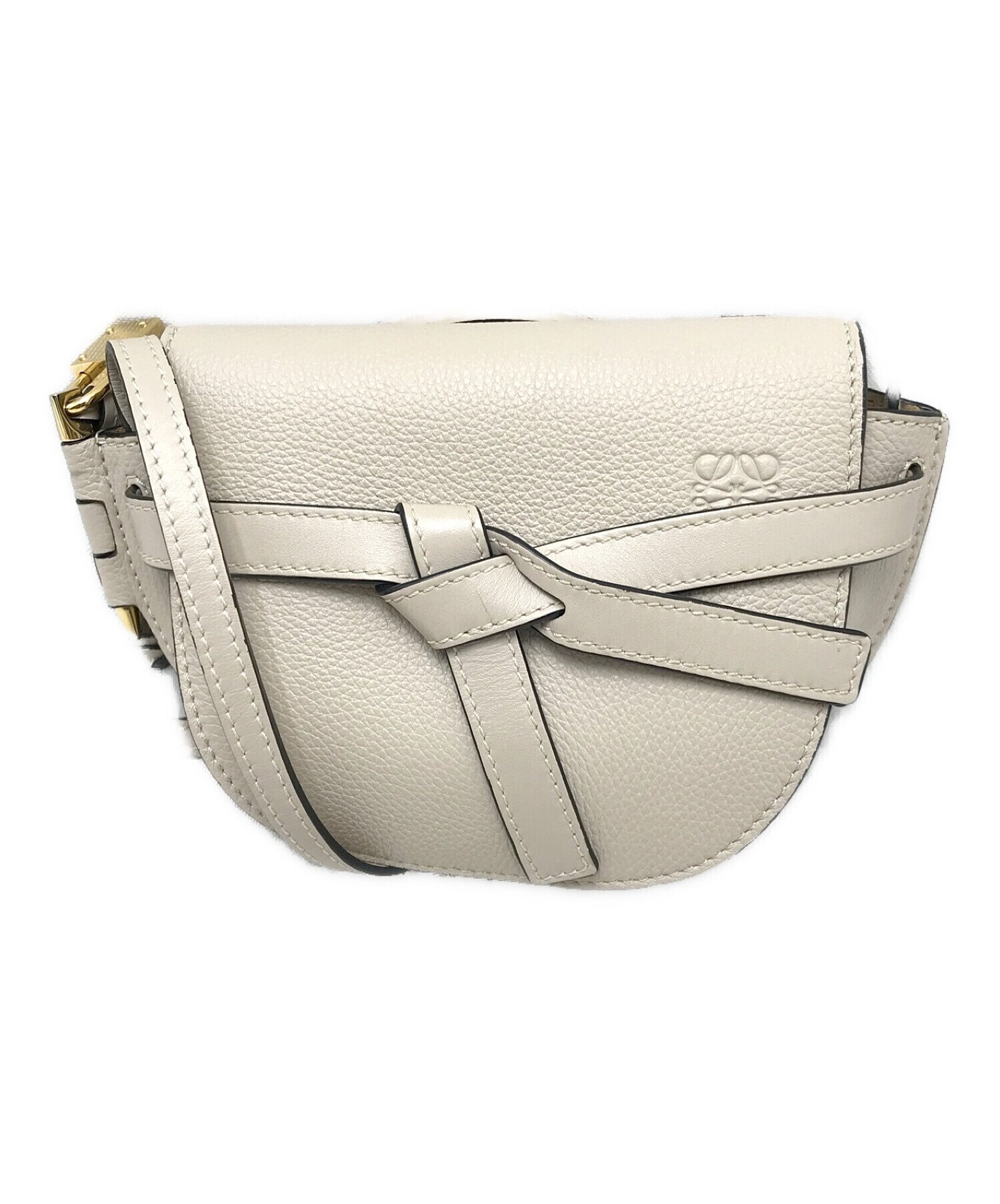 ロエベのバッグ全種類｜一覧カタログ【2025年最新】｜レディースMe