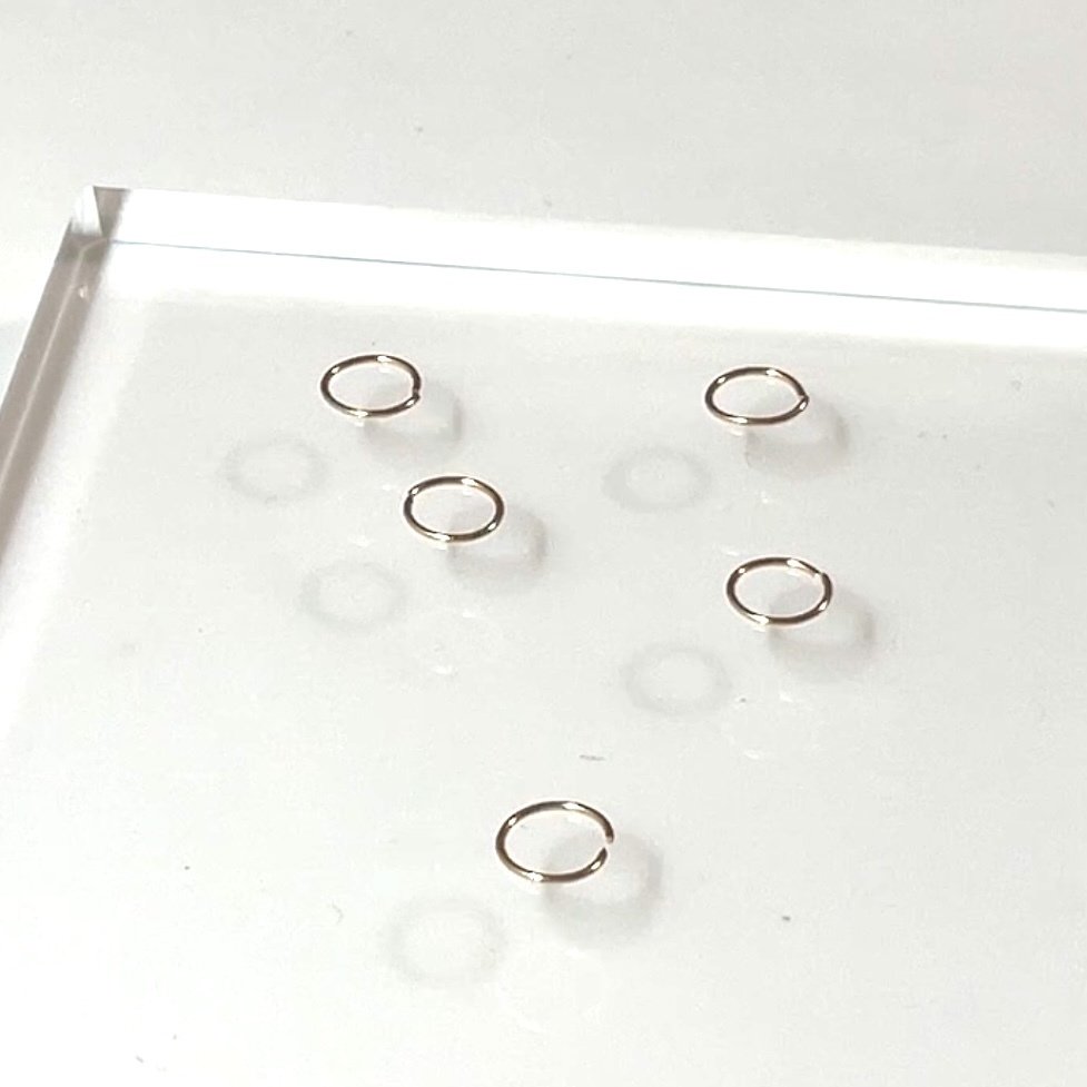 梅の花_ワイヤーとレジンで作るアクセサリー｜mijinko_factory