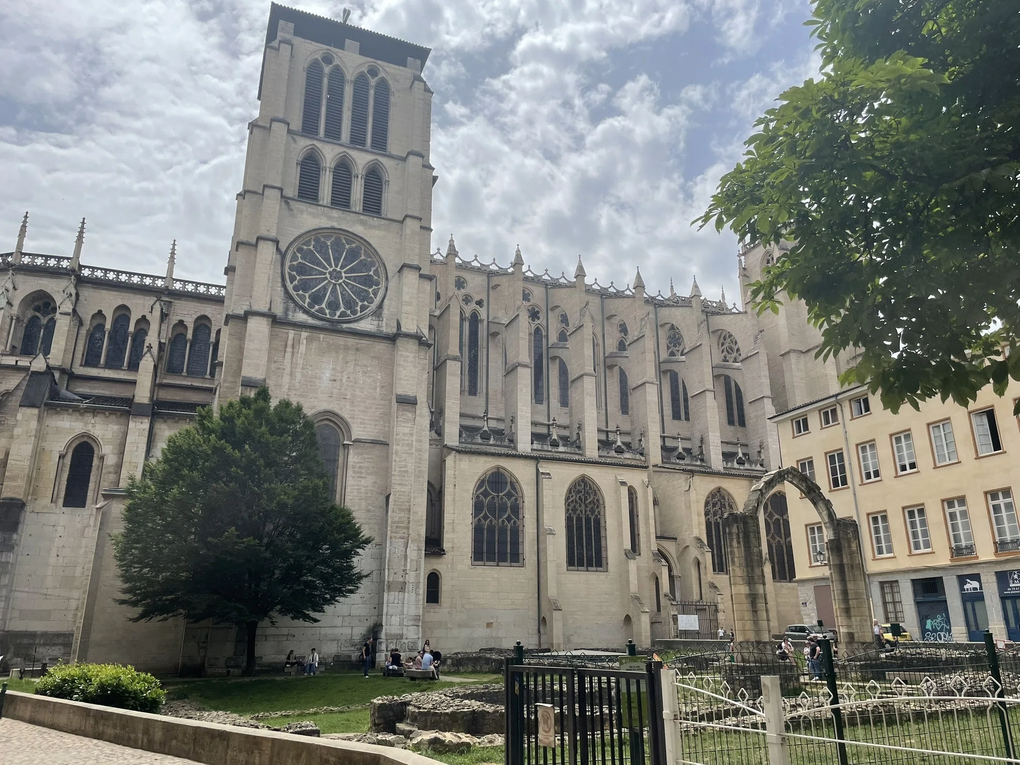 フランス街レポ】リヨン（Lyon）について独自調査 パート④｜曽麻綾と